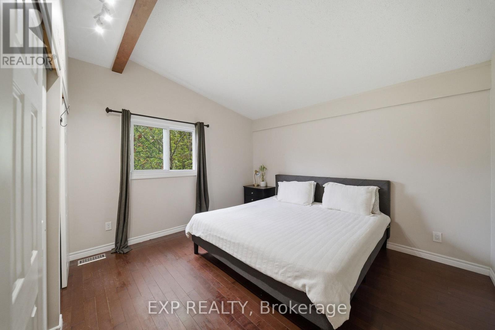 136 RESTHAVEN AVENUE - 14