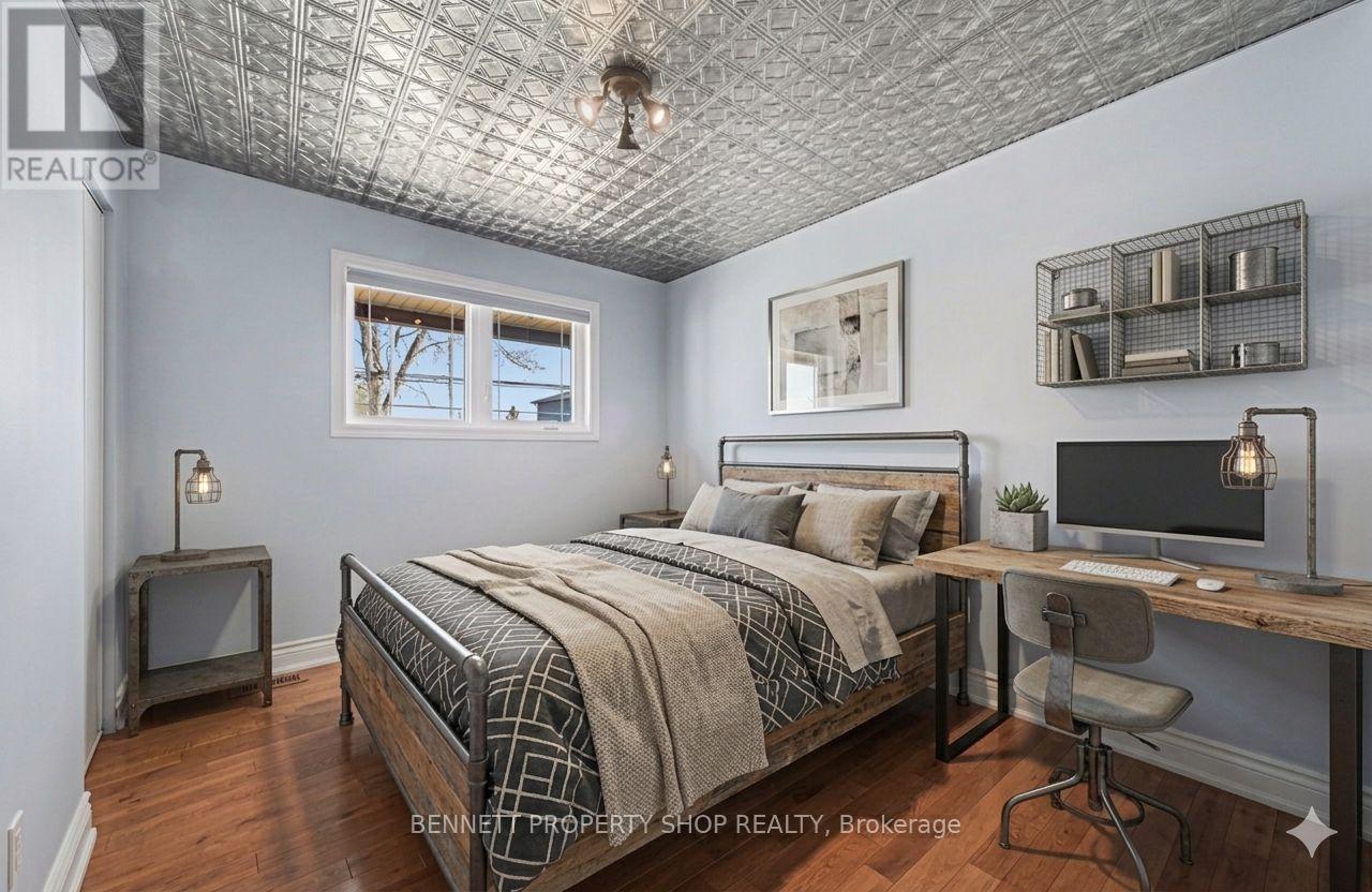 493 LAURIER STREET - 9