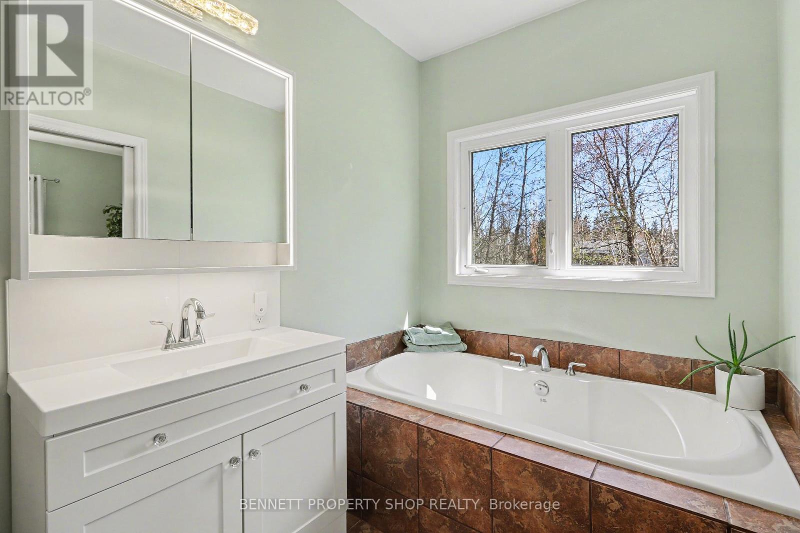 2030 KINGSLEY STREET - 12