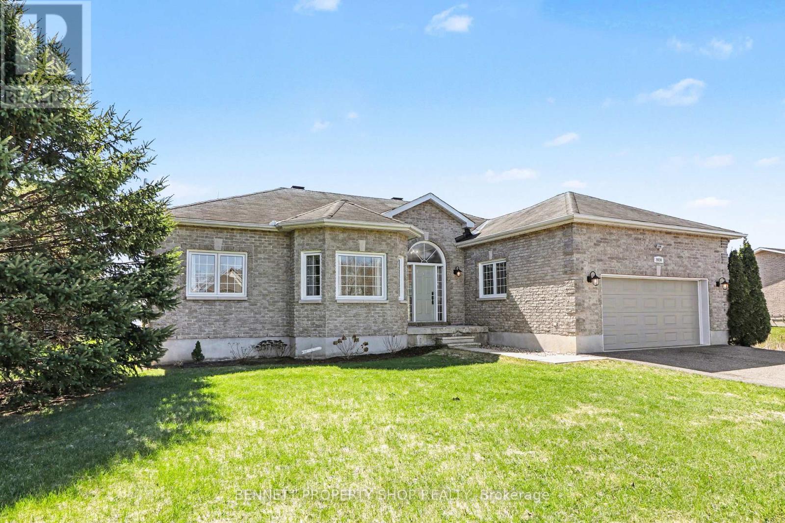 2030 KINGSLEY STREET - 28
