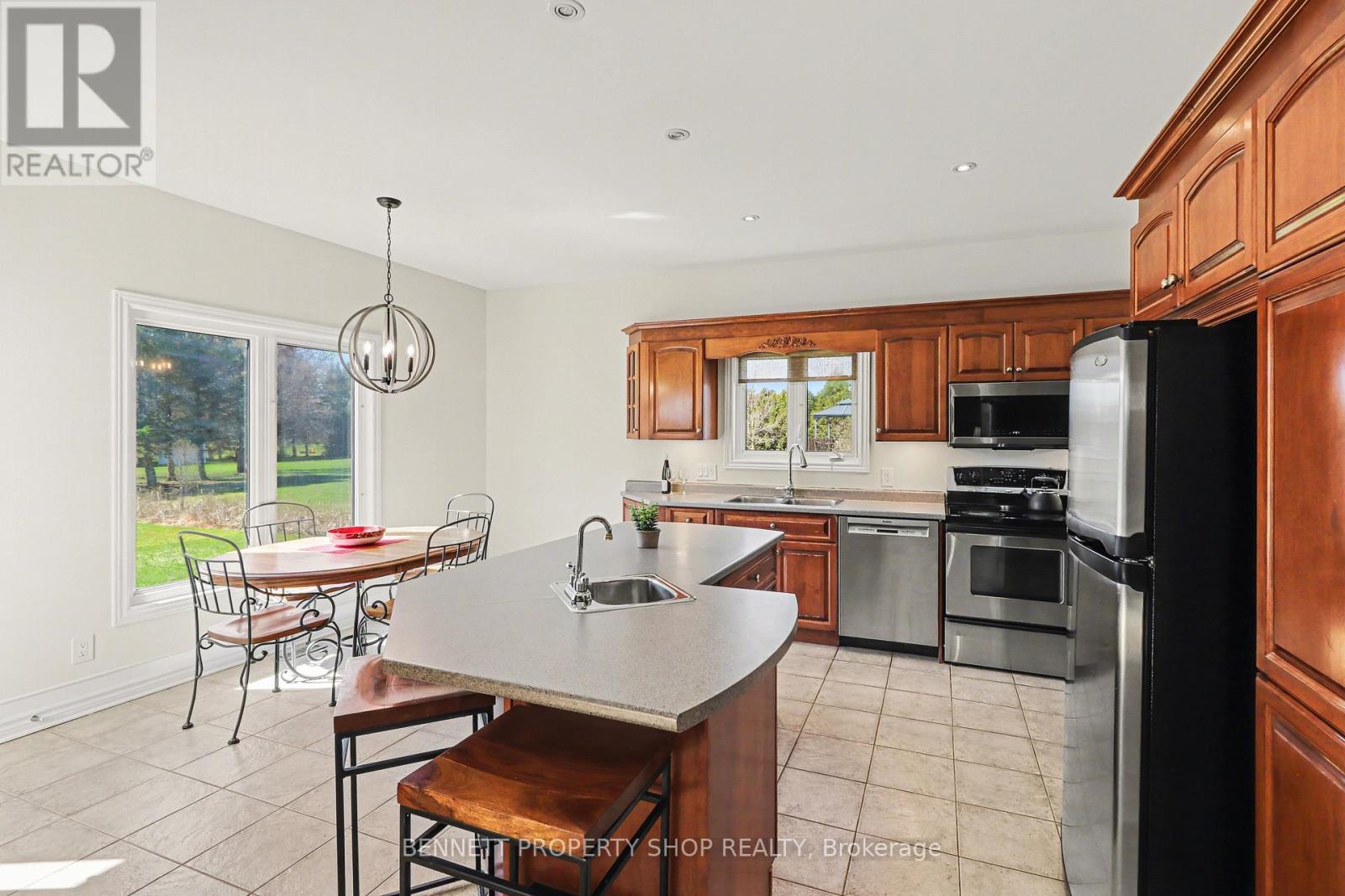 2030 KINGSLEY STREET - 5