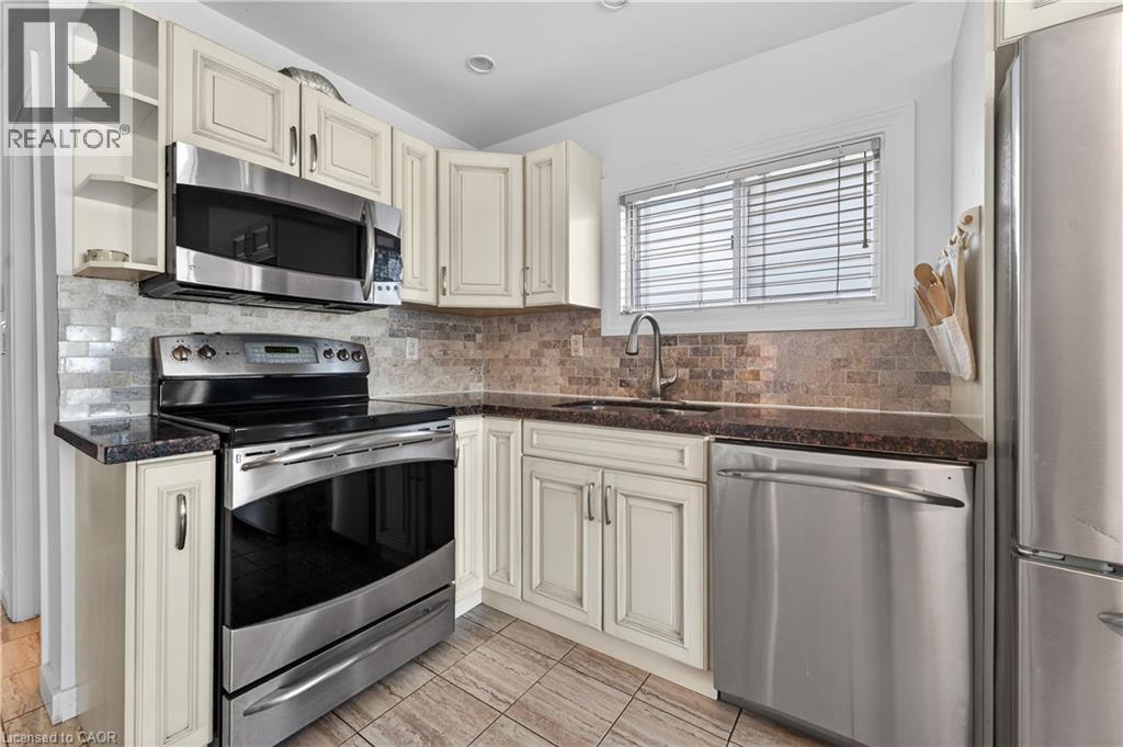 183 PALING Avenue - 11
