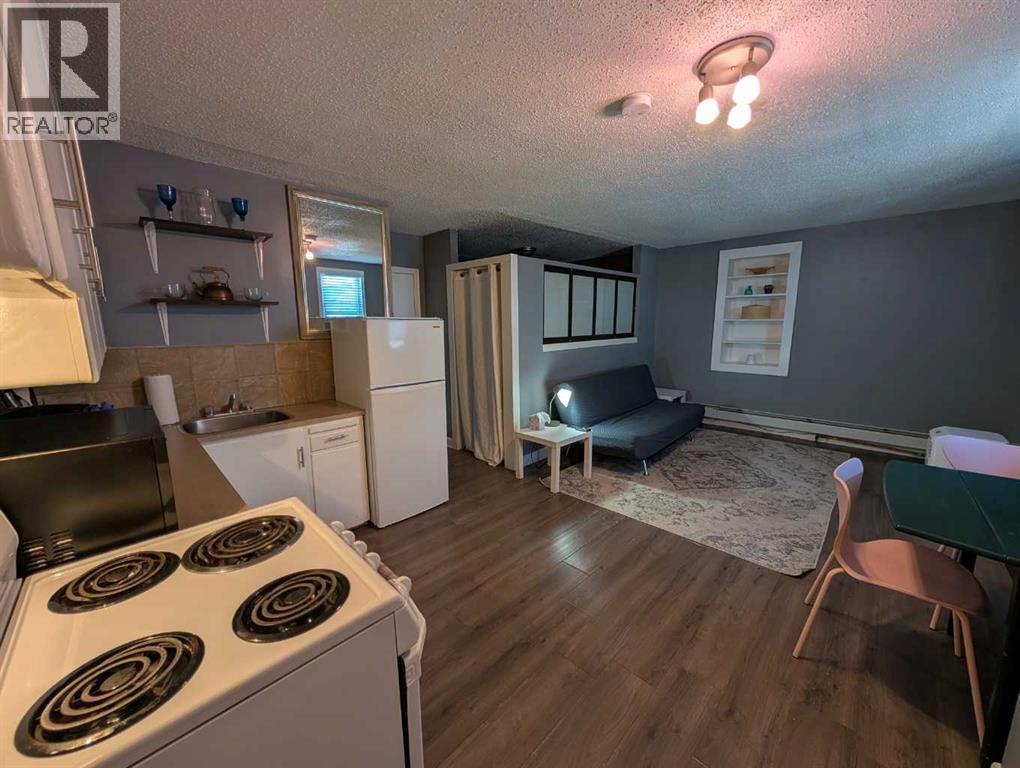 Apr 5 - Air B&B Rental