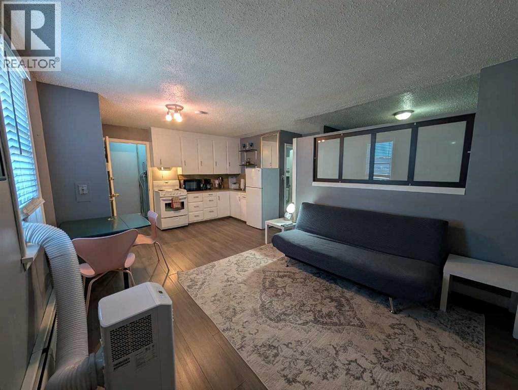 Apr 5 - Air B&B Rental