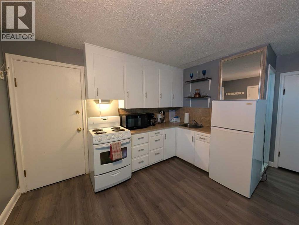 Apr 5 - Air B&B Rental