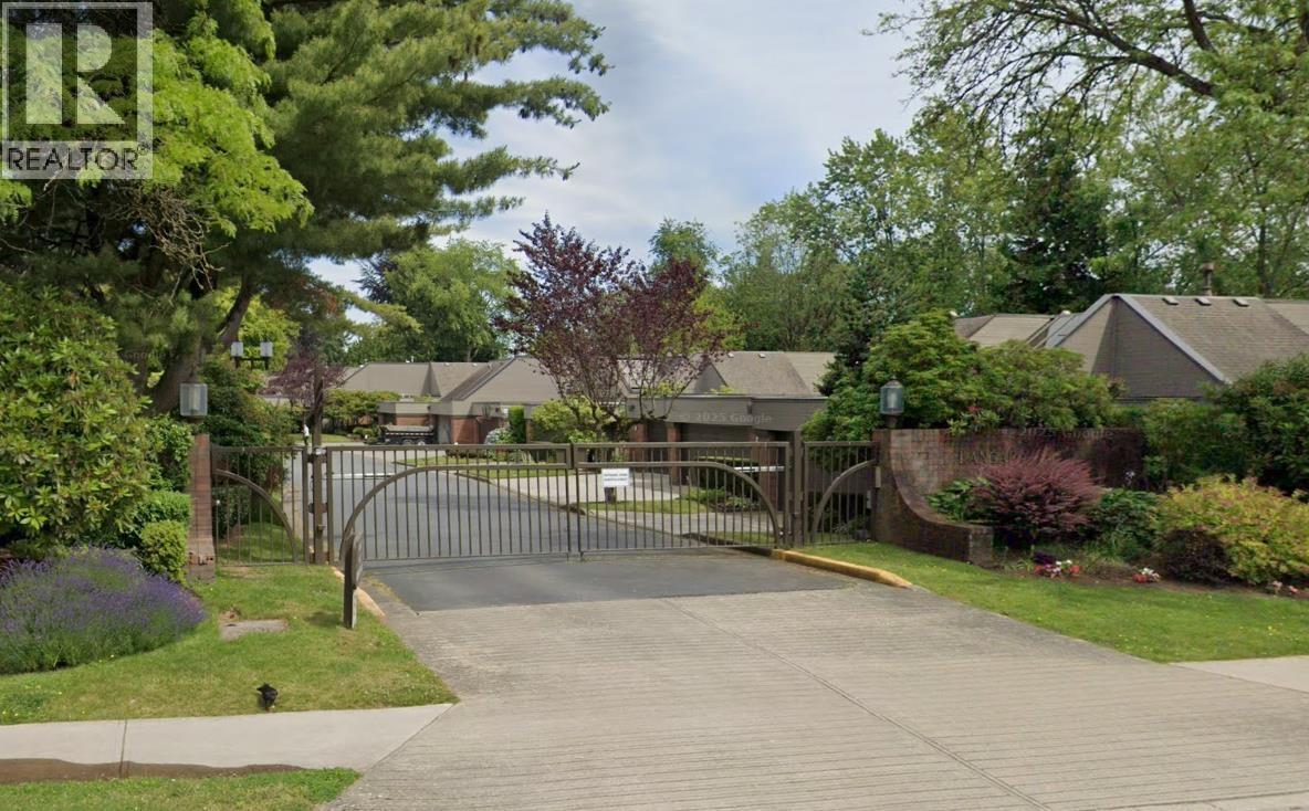 406 GREENSBORO Place - main photo