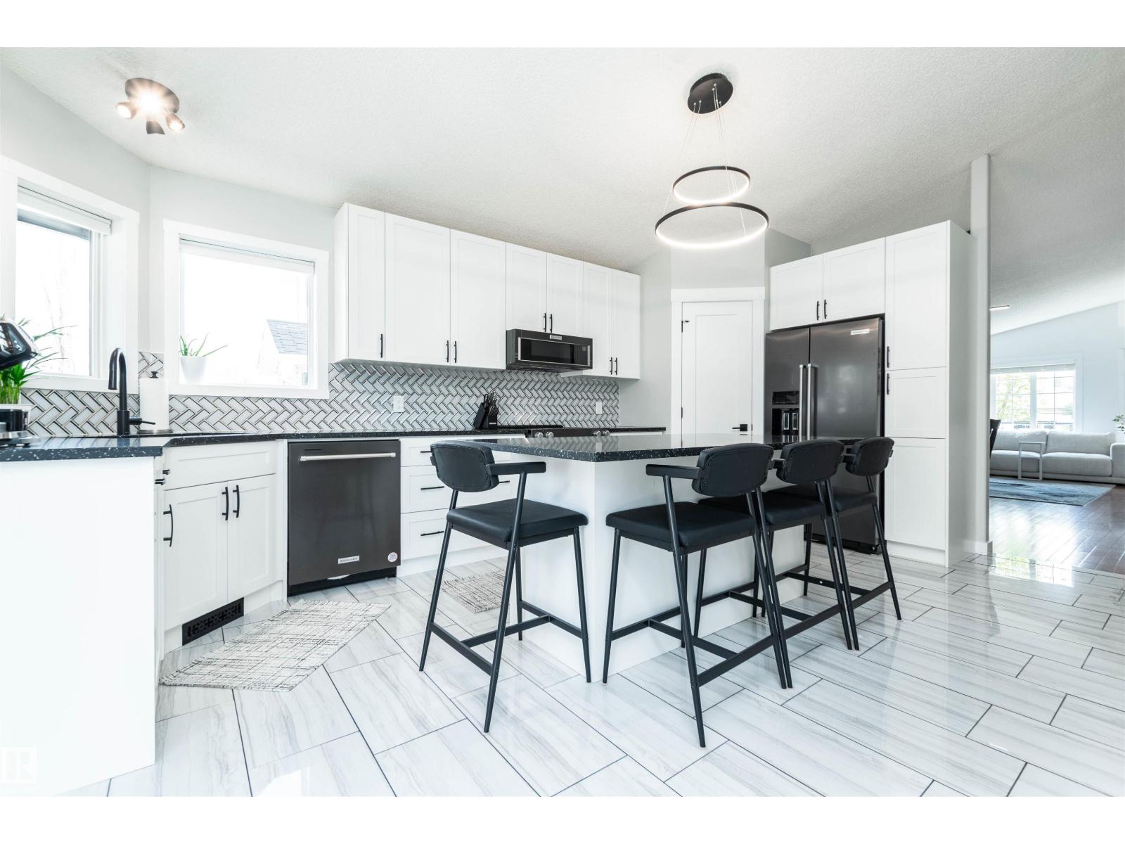 4012 53 ST - 15