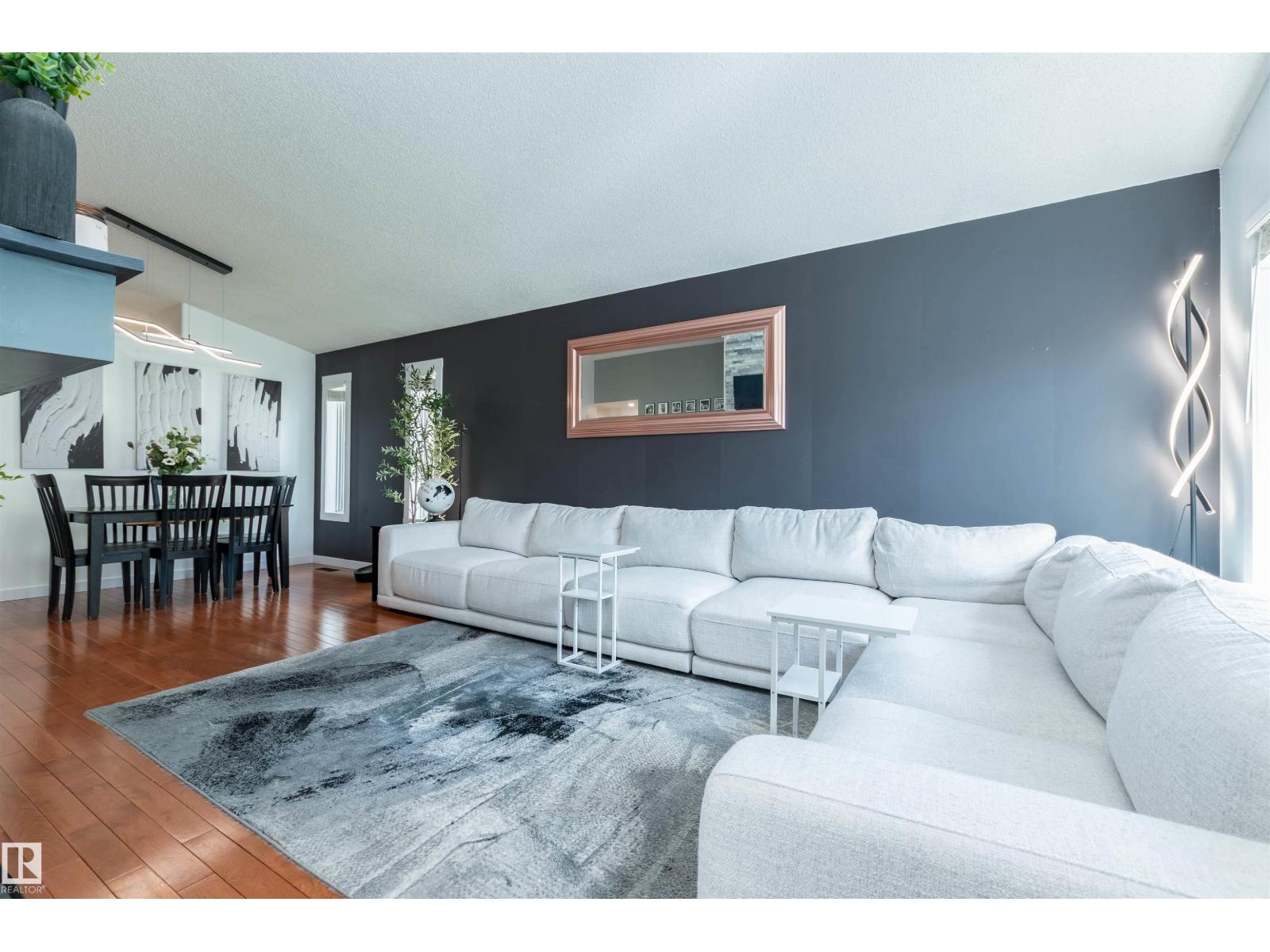 4012 53 ST - 4