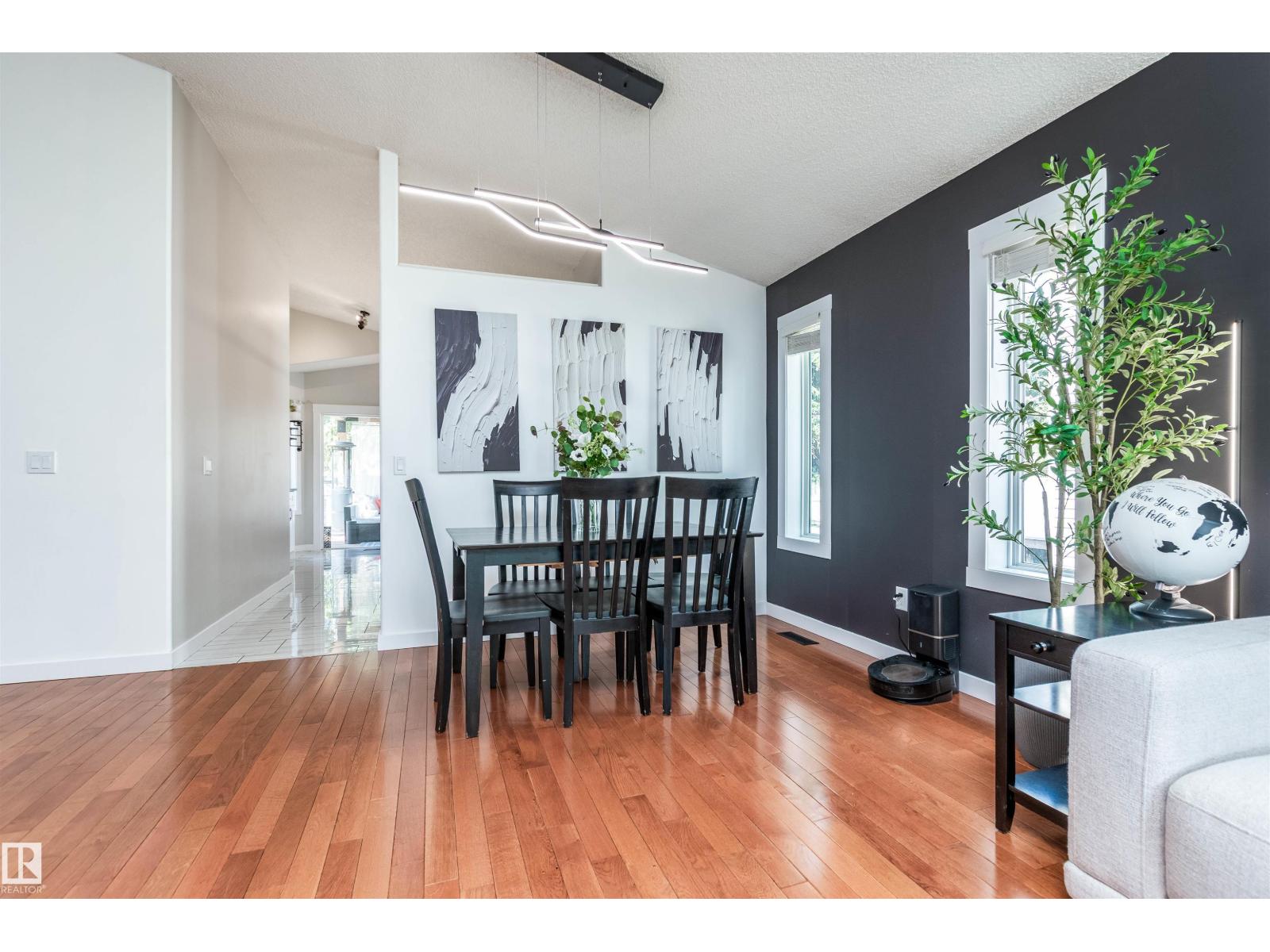 4012 53 ST - 9
