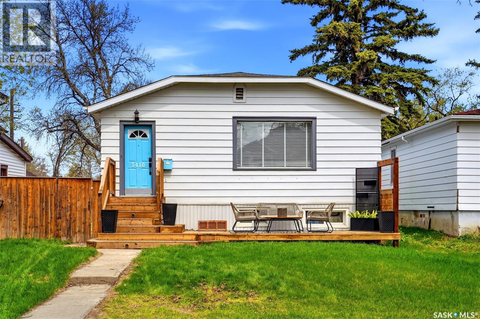 3410 McCallum AVENUE - 1
