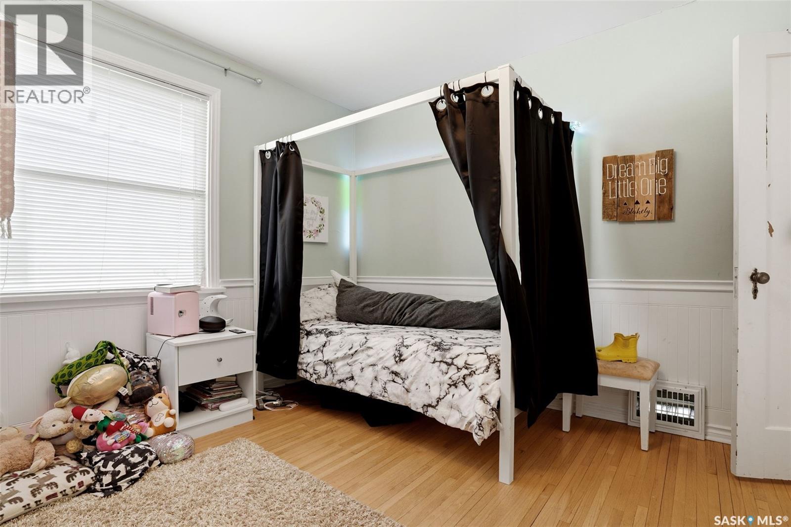 3410 McCallum AVENUE - 18