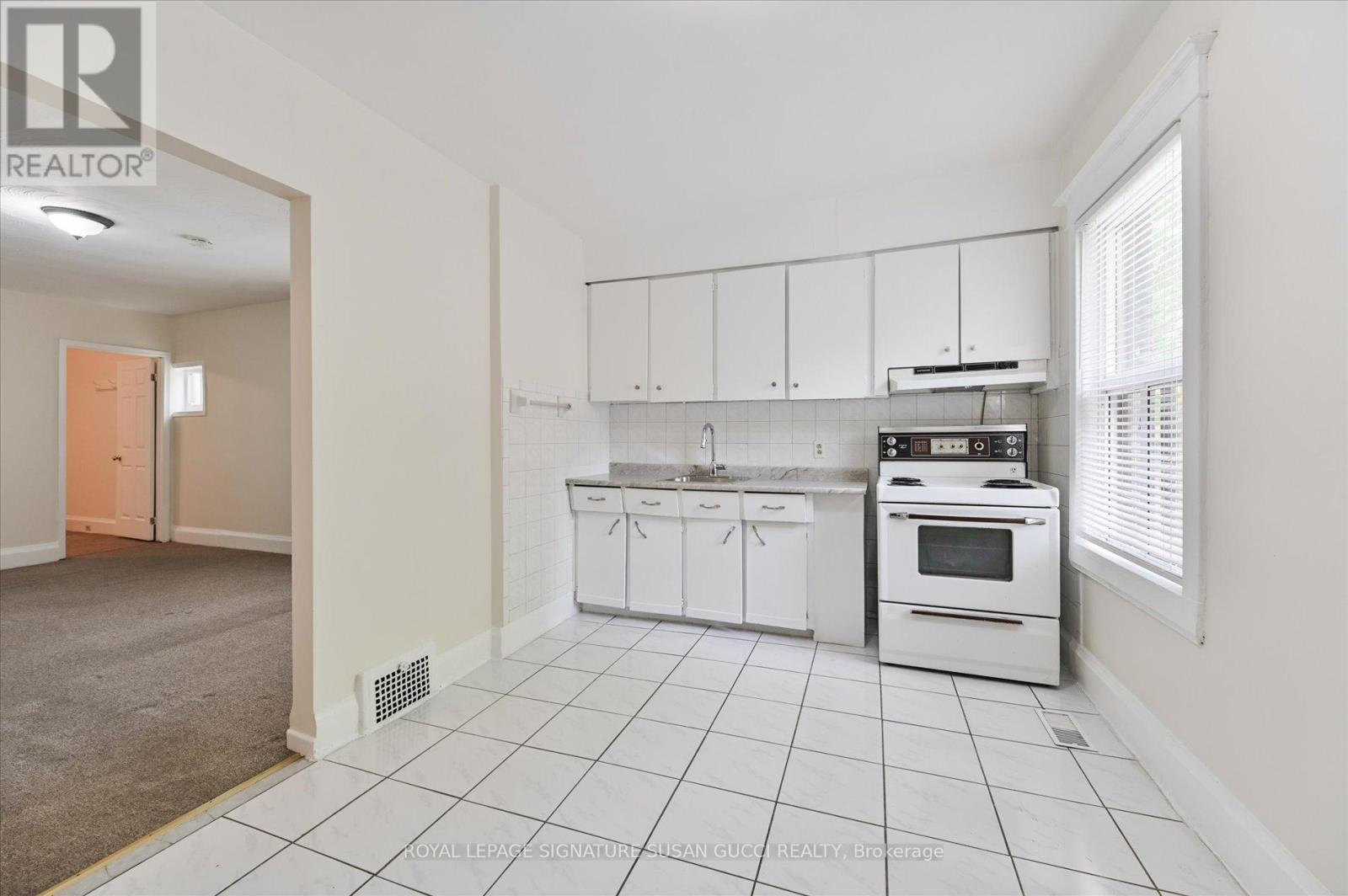 85 LINSMORE CRESCENT - 10