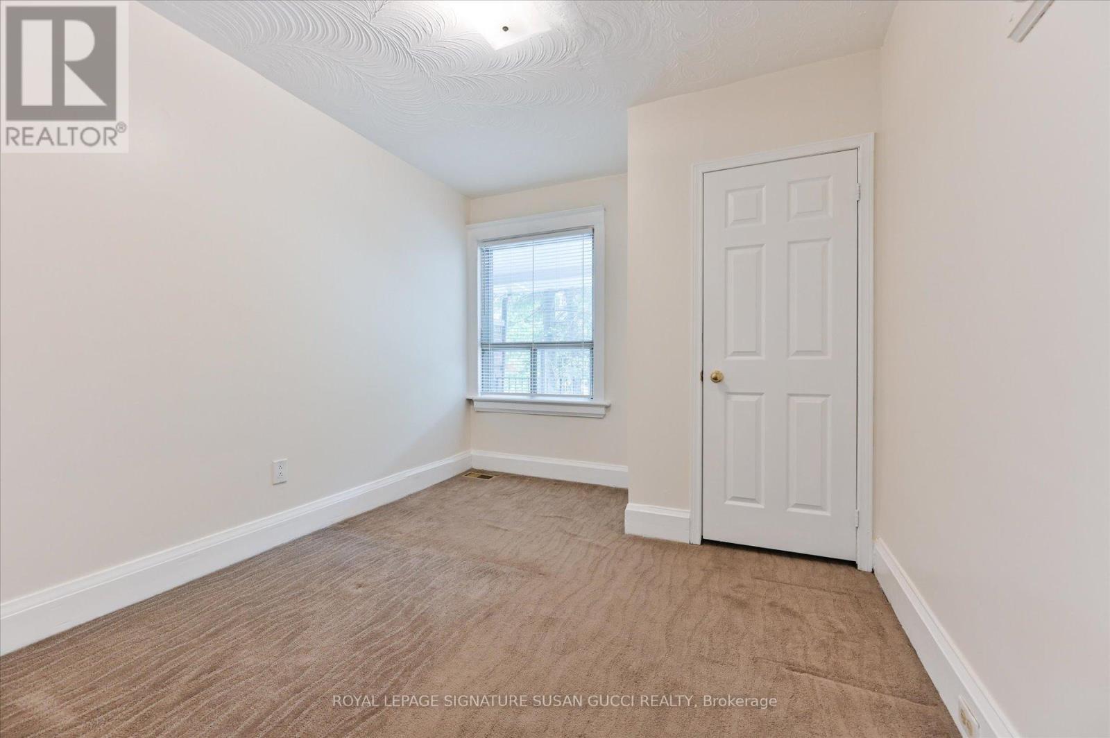 85 LINSMORE CRESCENT - 12