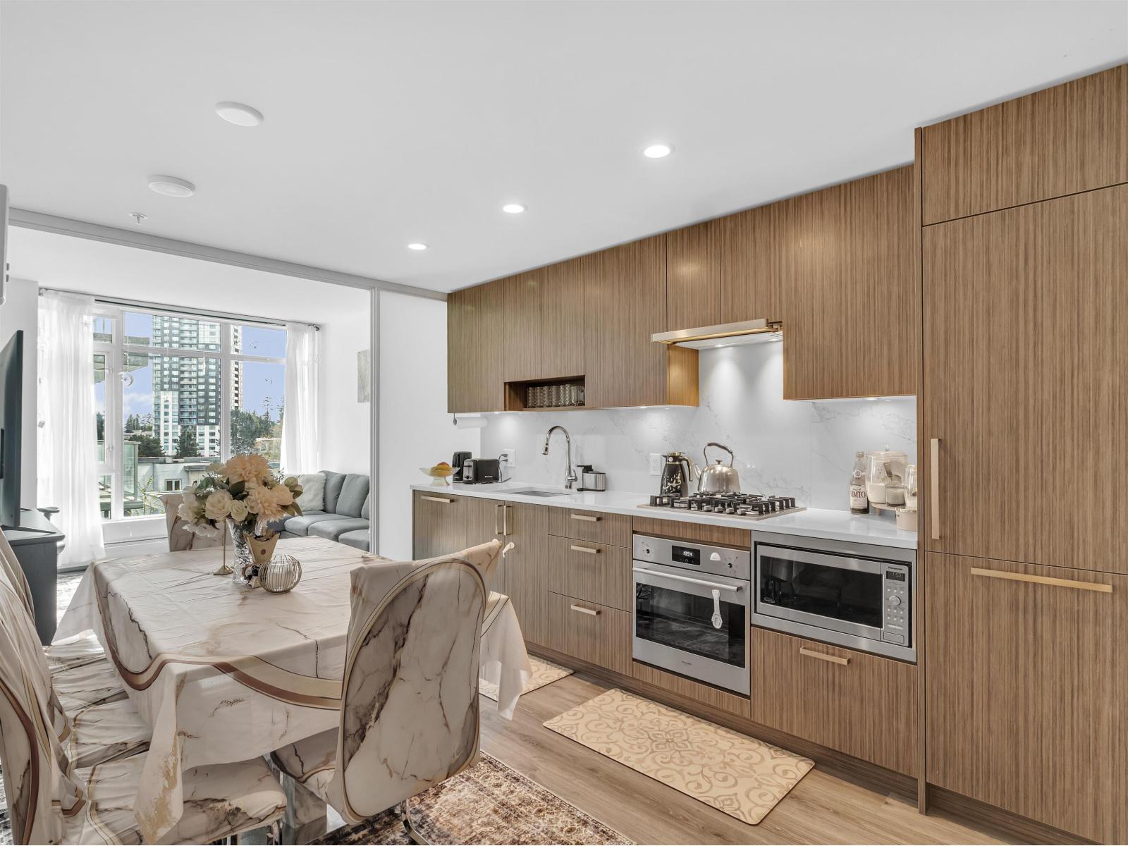 2 Bed, 2 Bath Apartment for Sale in Surrey – 616 13350 CENTRAL AVENUE, Surrey – MLS# R3126102 - Image 8