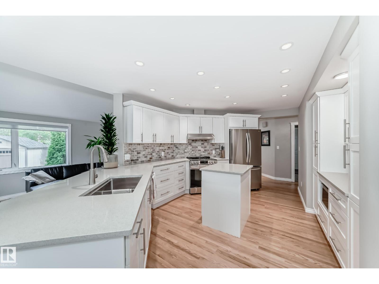 15724 72A ST NW - 10