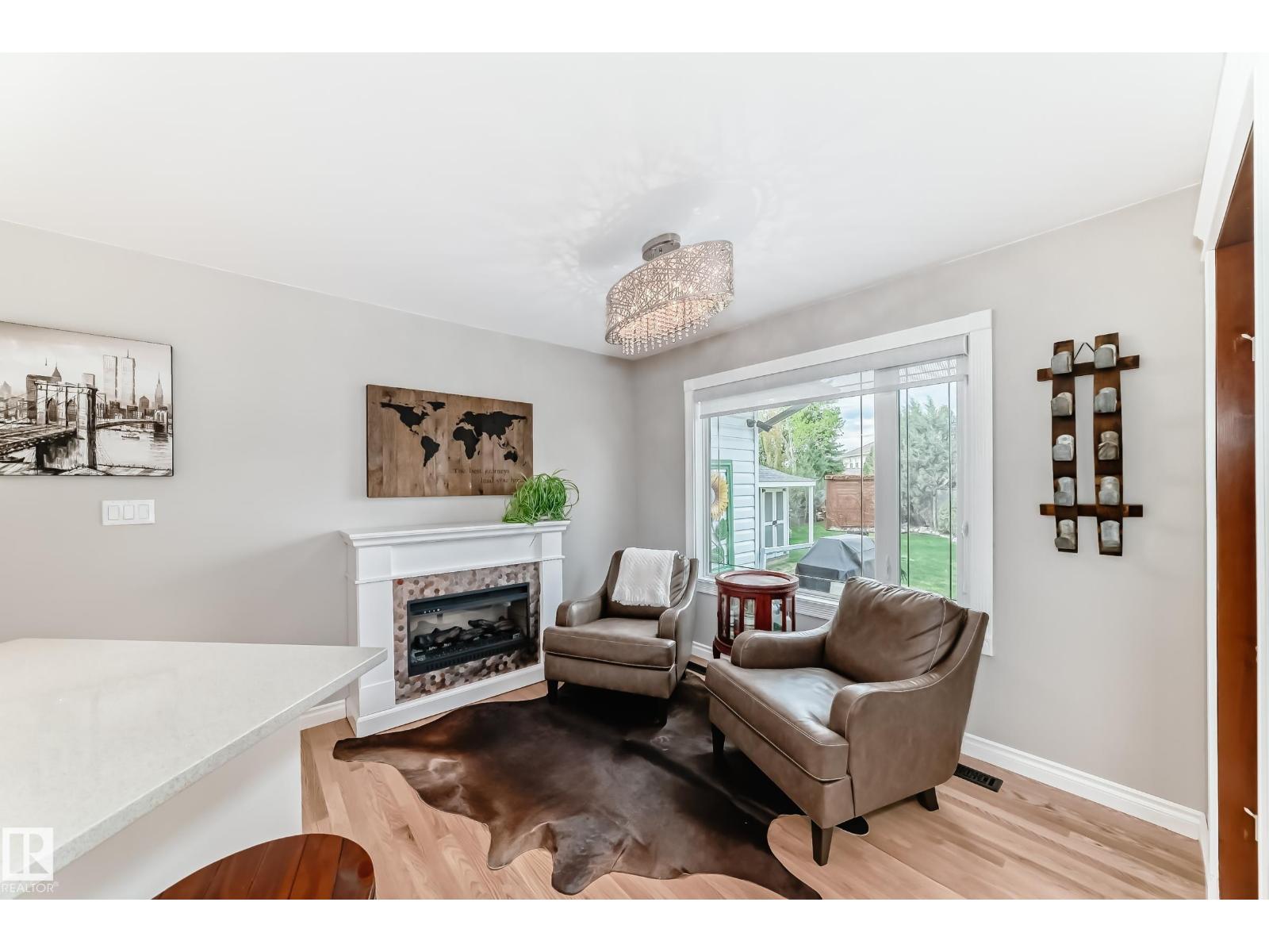 15724 72A ST NW - 15