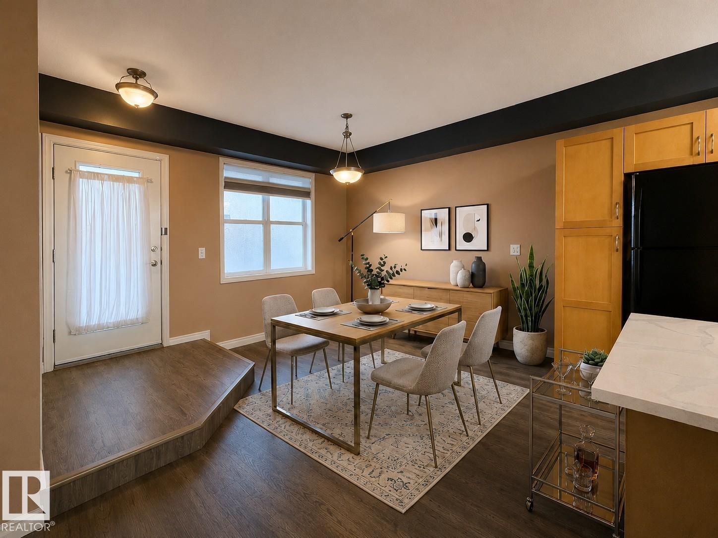 #113 9507 101 AV NW - 12