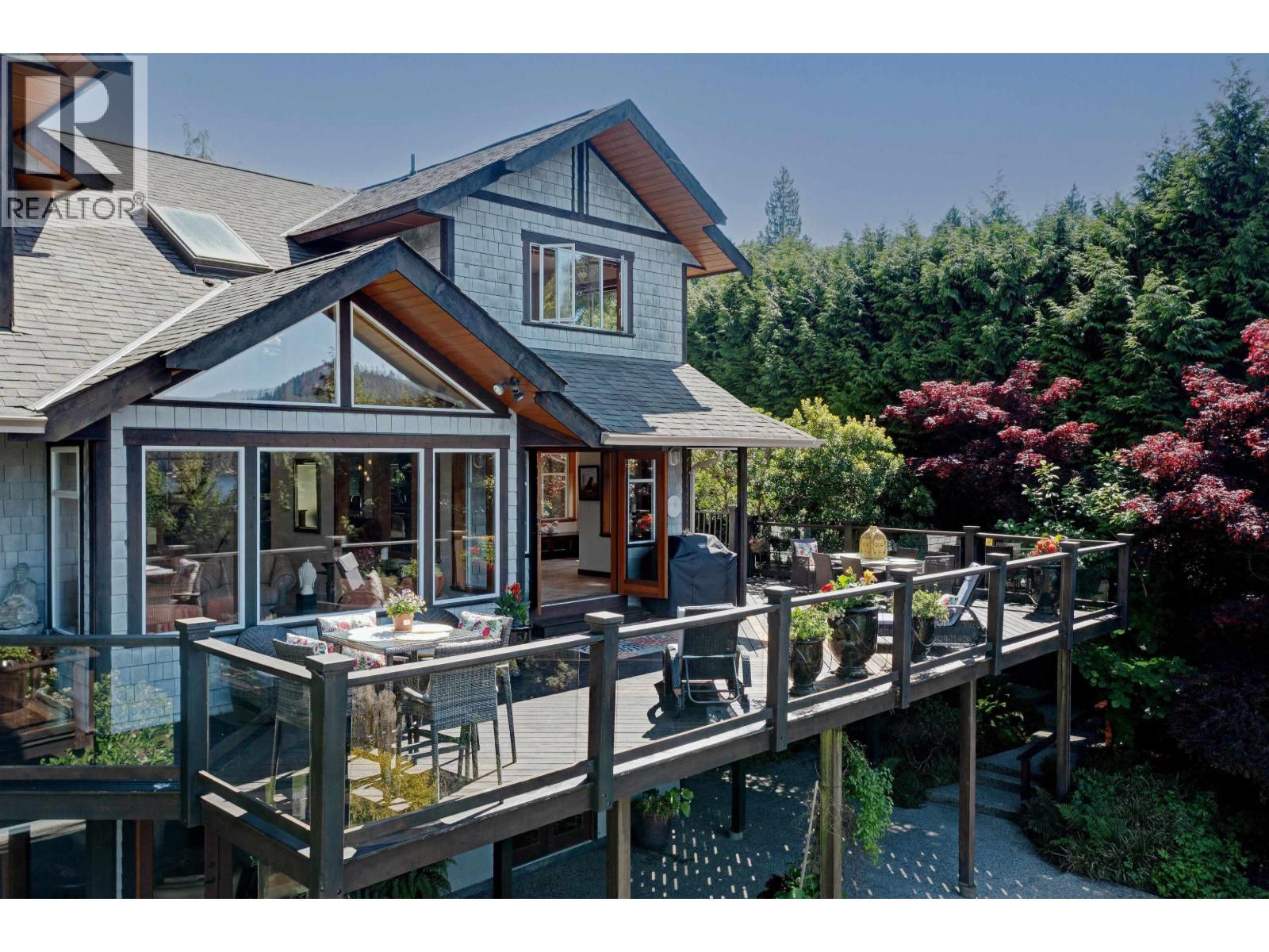 6480 SHORELINE PLACE, Sechelt