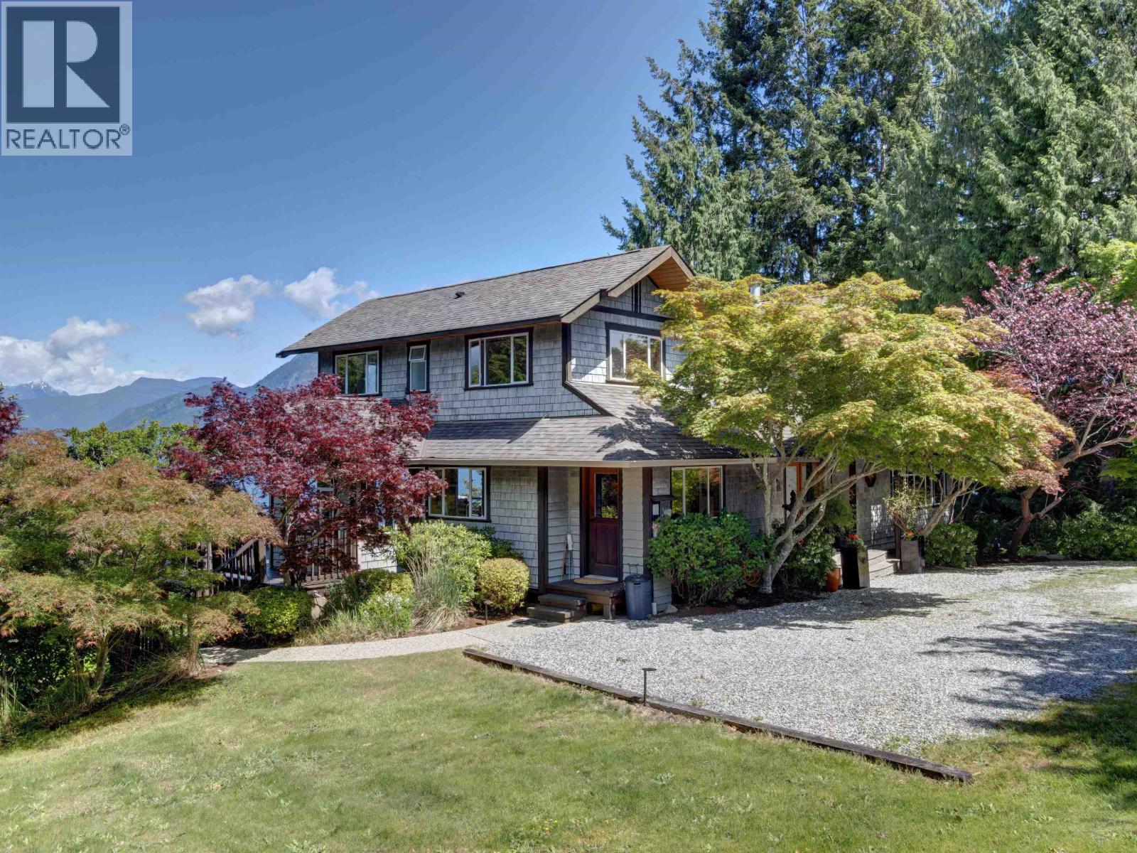 6480 SHORELINE PLACE, Sechelt