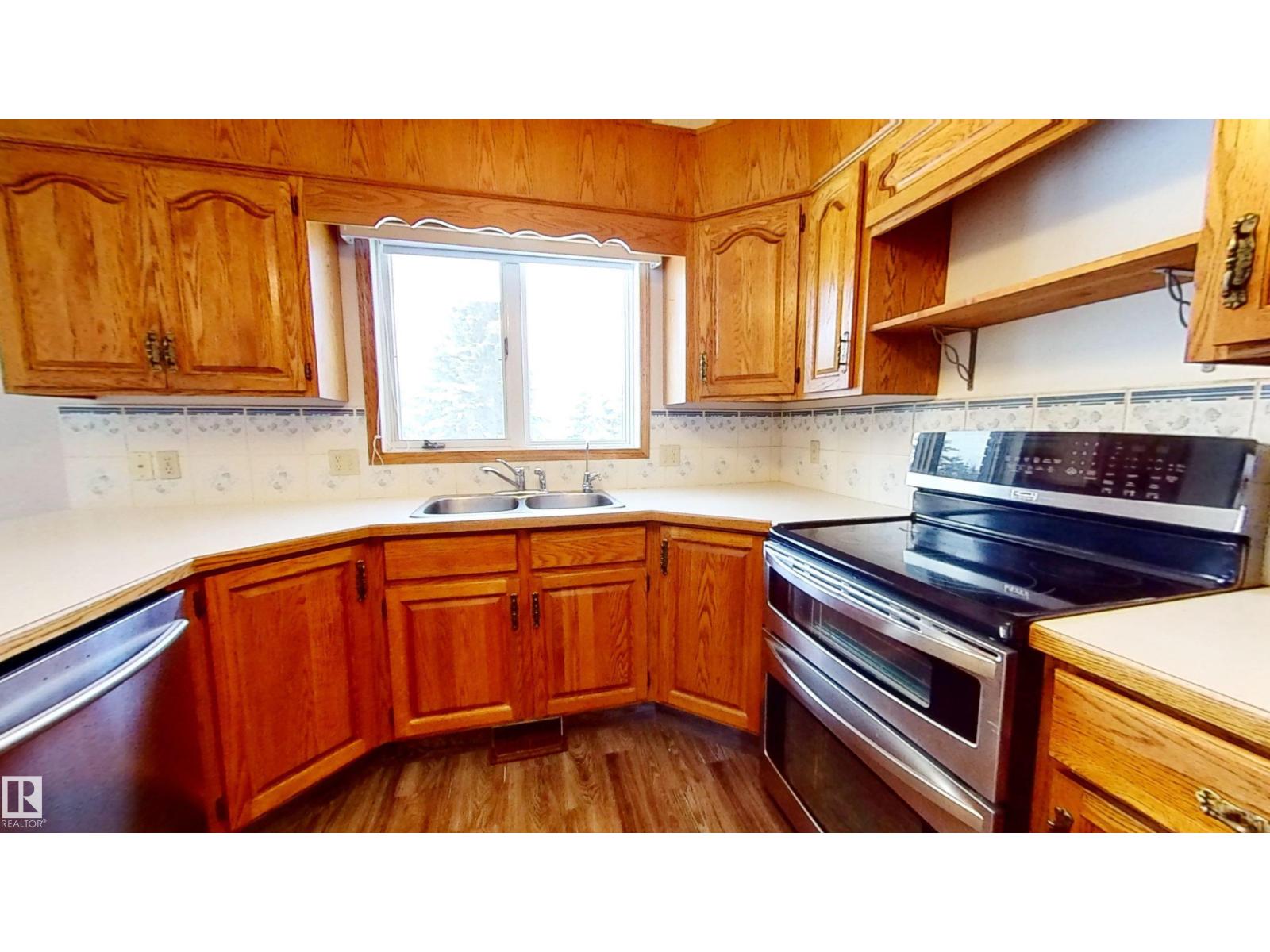 61215 Rge Rd 444 - 10