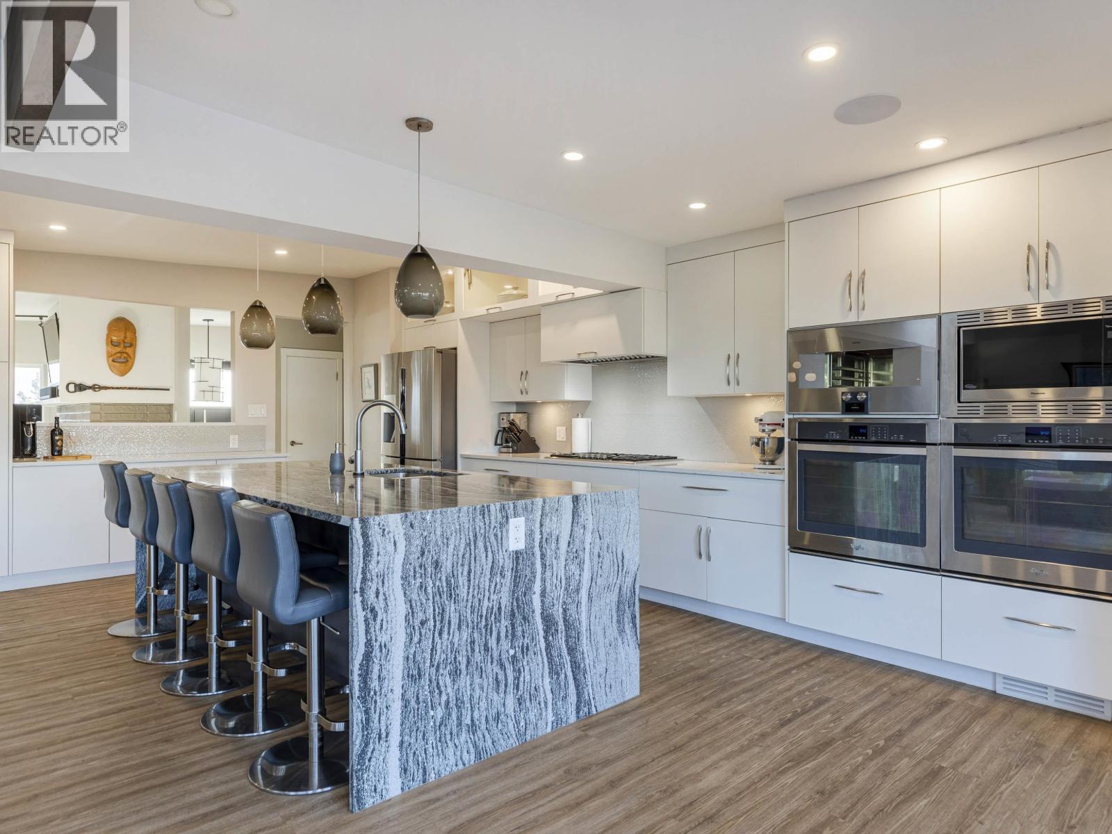 815 MASSEY STREET, New Westminster