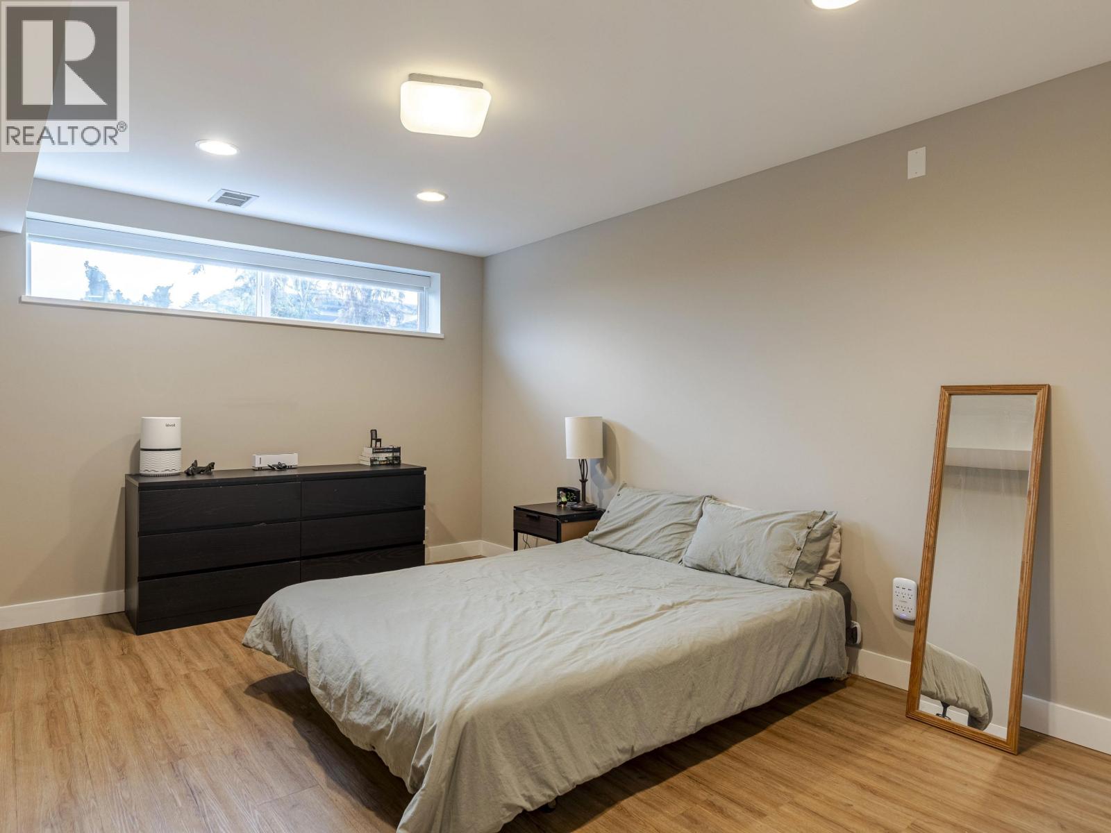 815 MASSEY STREET, New Westminster