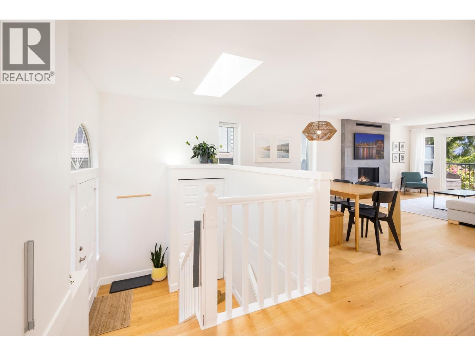 3985 FRAMES PLACE, North Vancouver