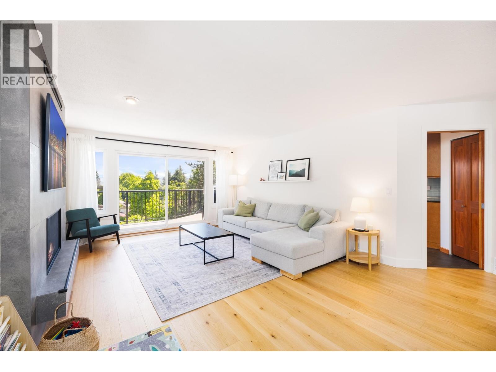 3985 FRAMES PLACE, North Vancouver