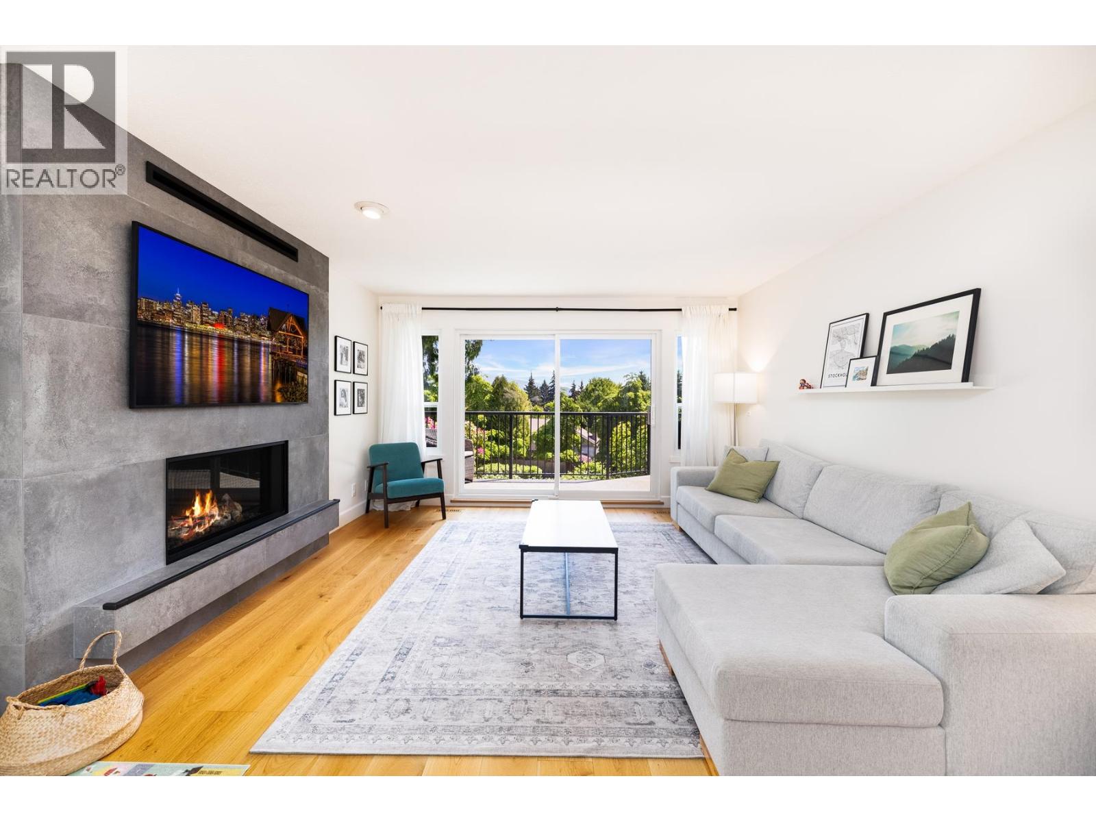 3985 FRAMES PLACE, North Vancouver