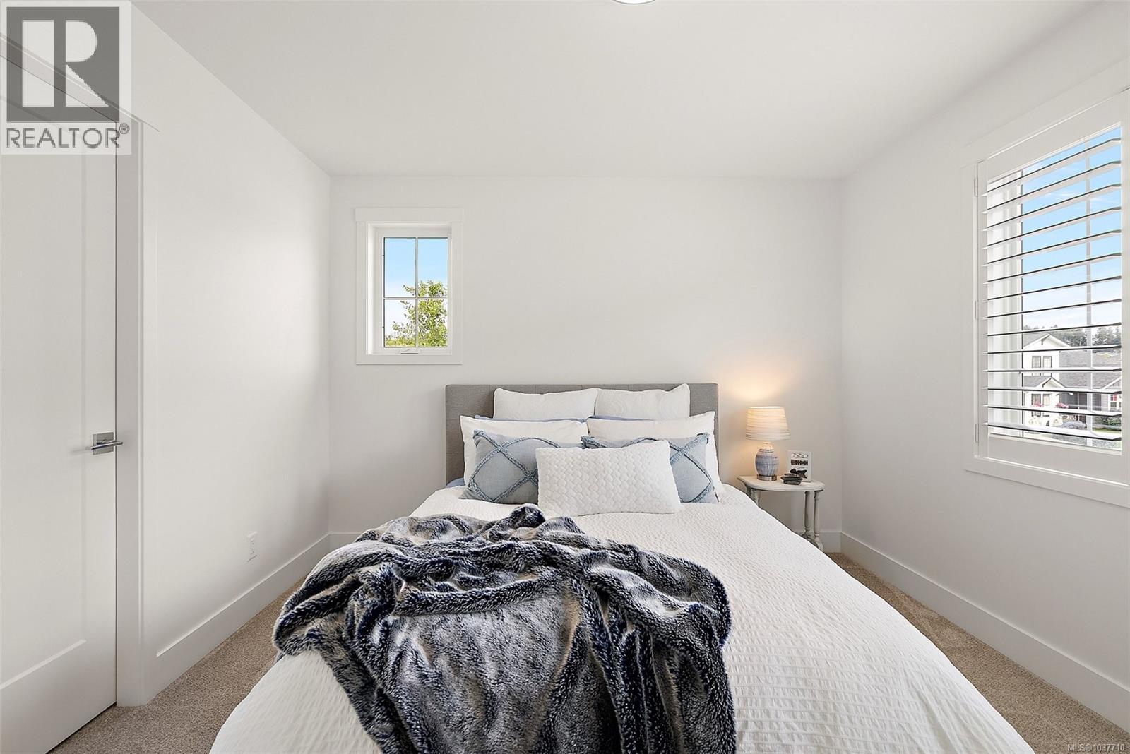 #101 3501 Dunlin St - 22