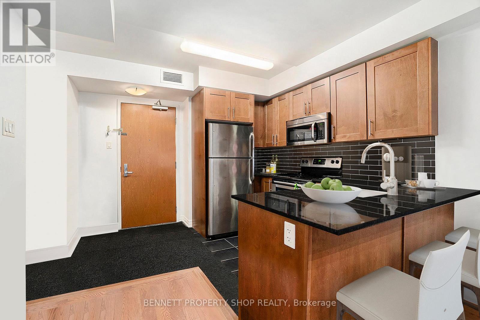 #807 242 RIDEAU STREET - 3