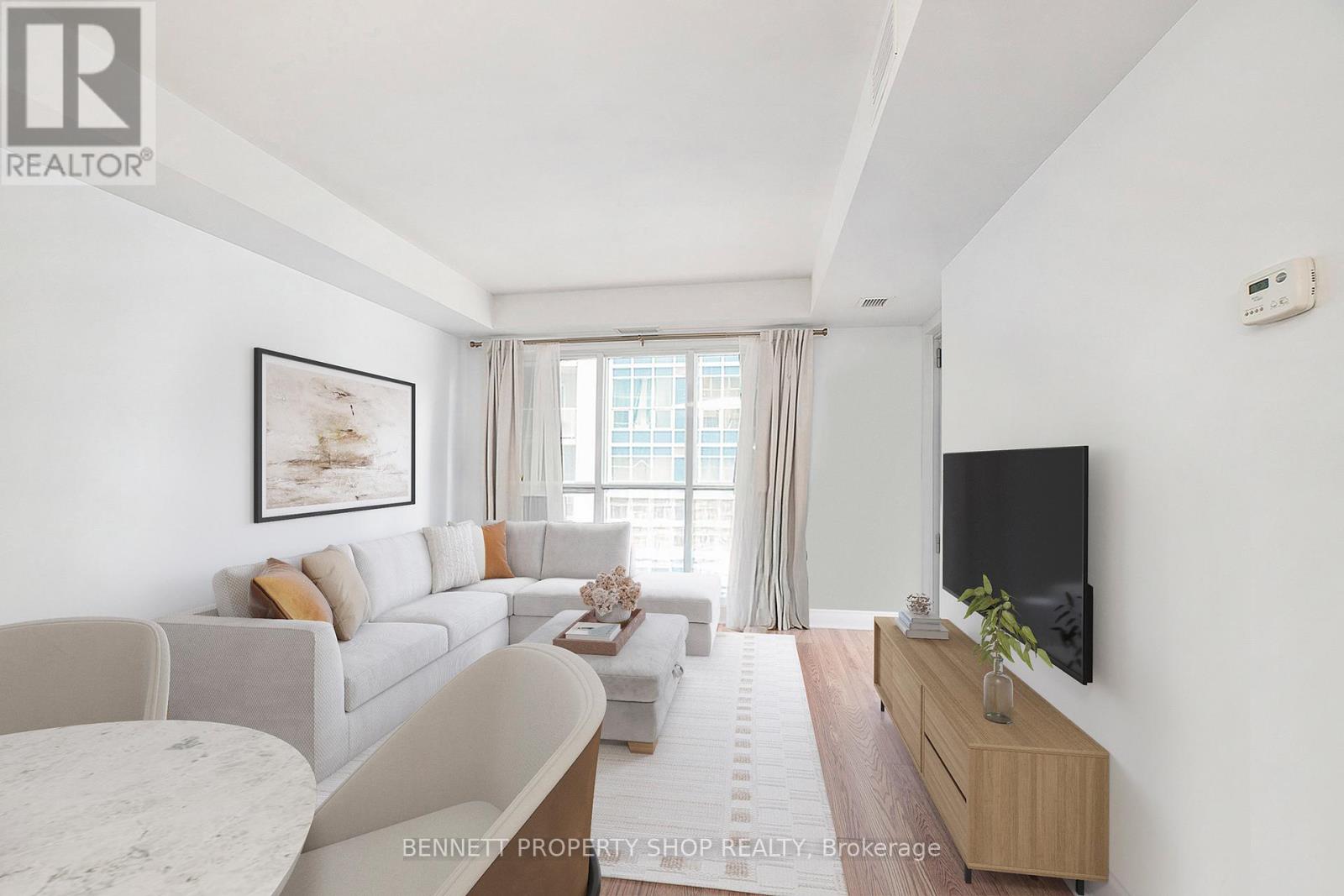 #807 242 RIDEAU STREET - 5