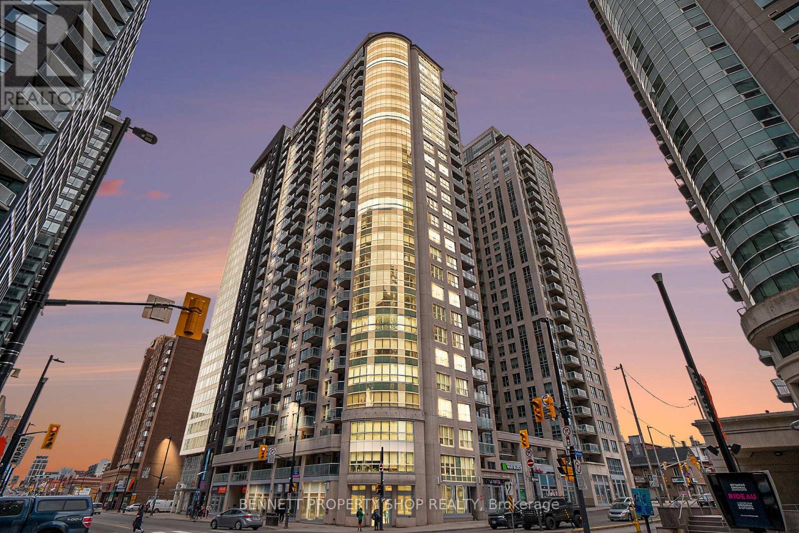 #807 242 RIDEAU STREET - 14