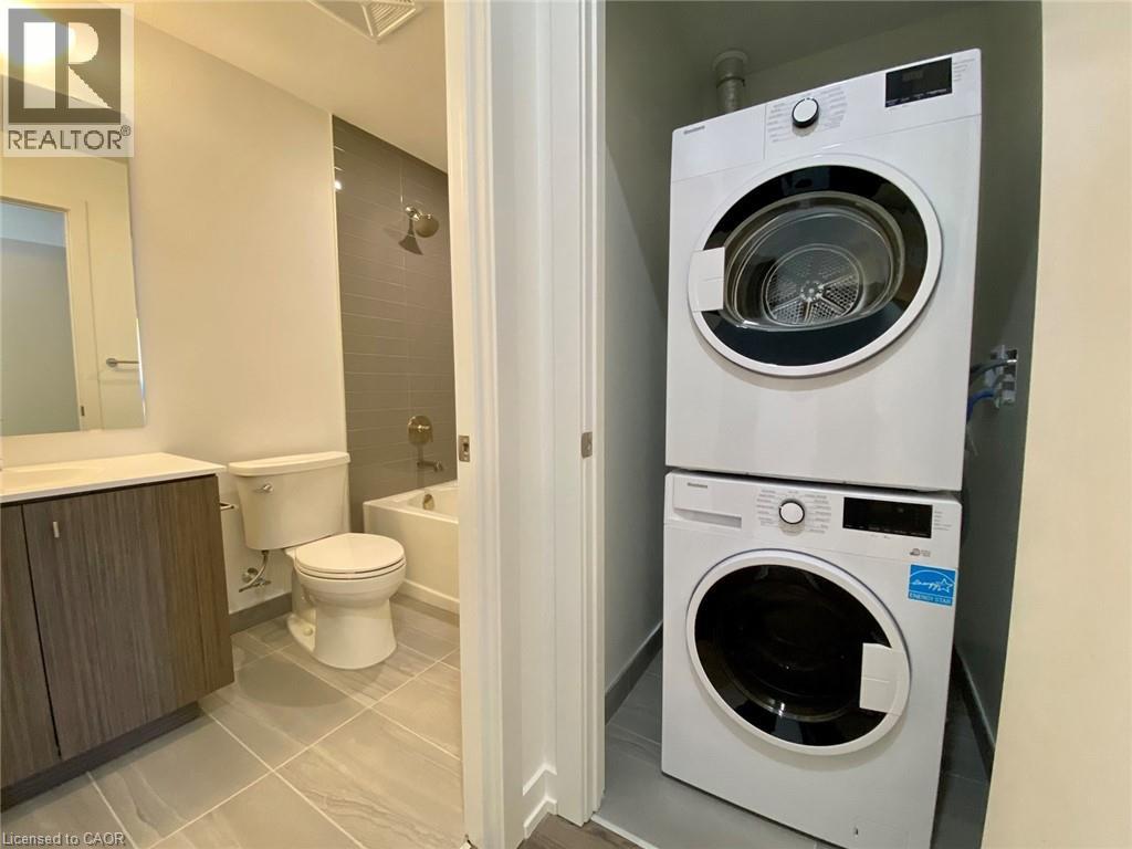 15 WELLINGTON Street S Unit# 1401, Kitchener, Ontario, N2G0E4 — Photo 2