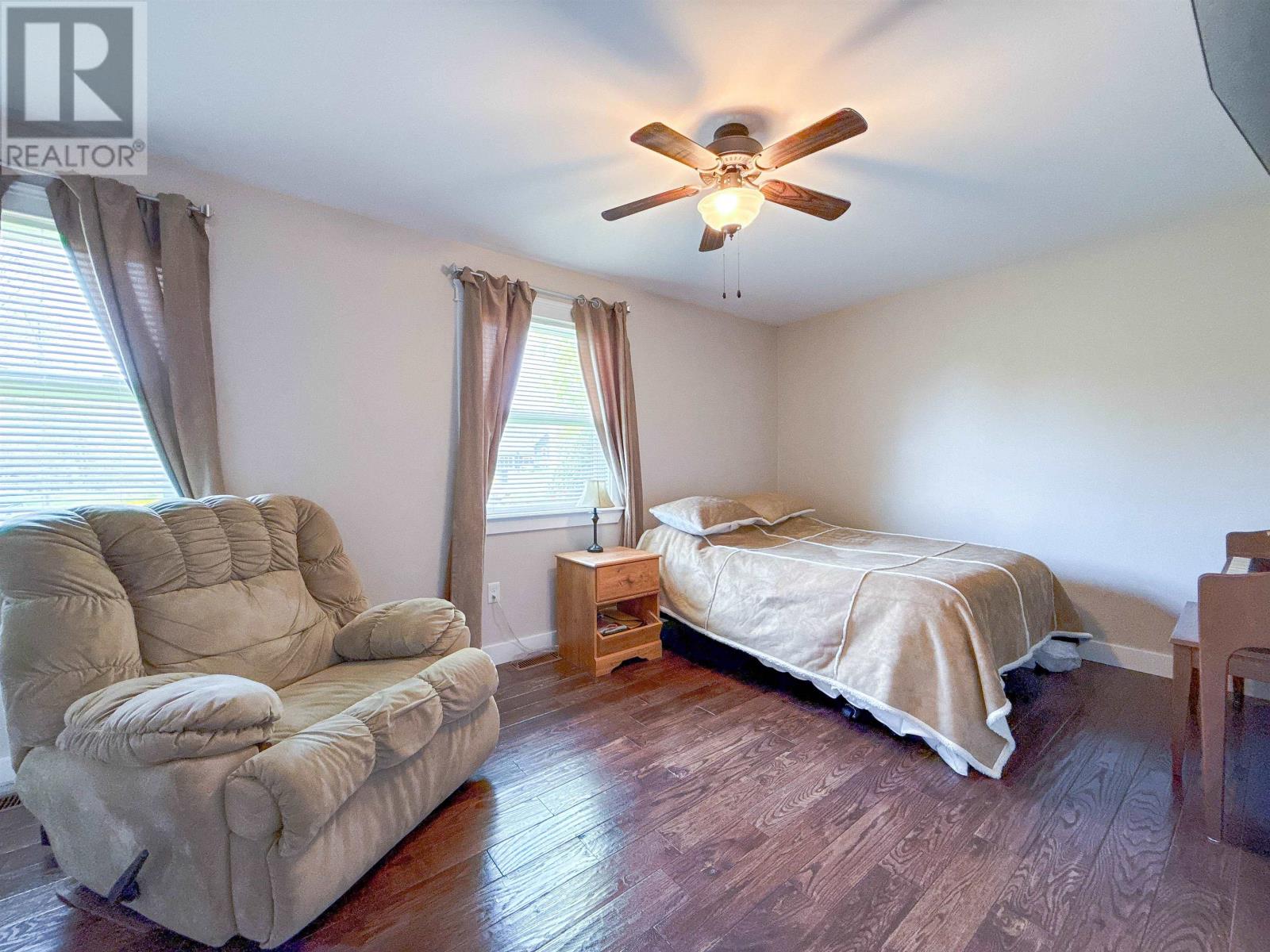 17 Poplar Avenue - 14