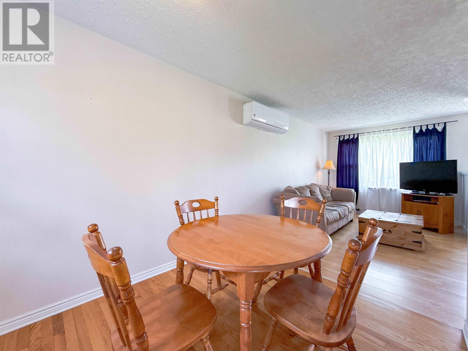 17 Poplar Avenue - 8