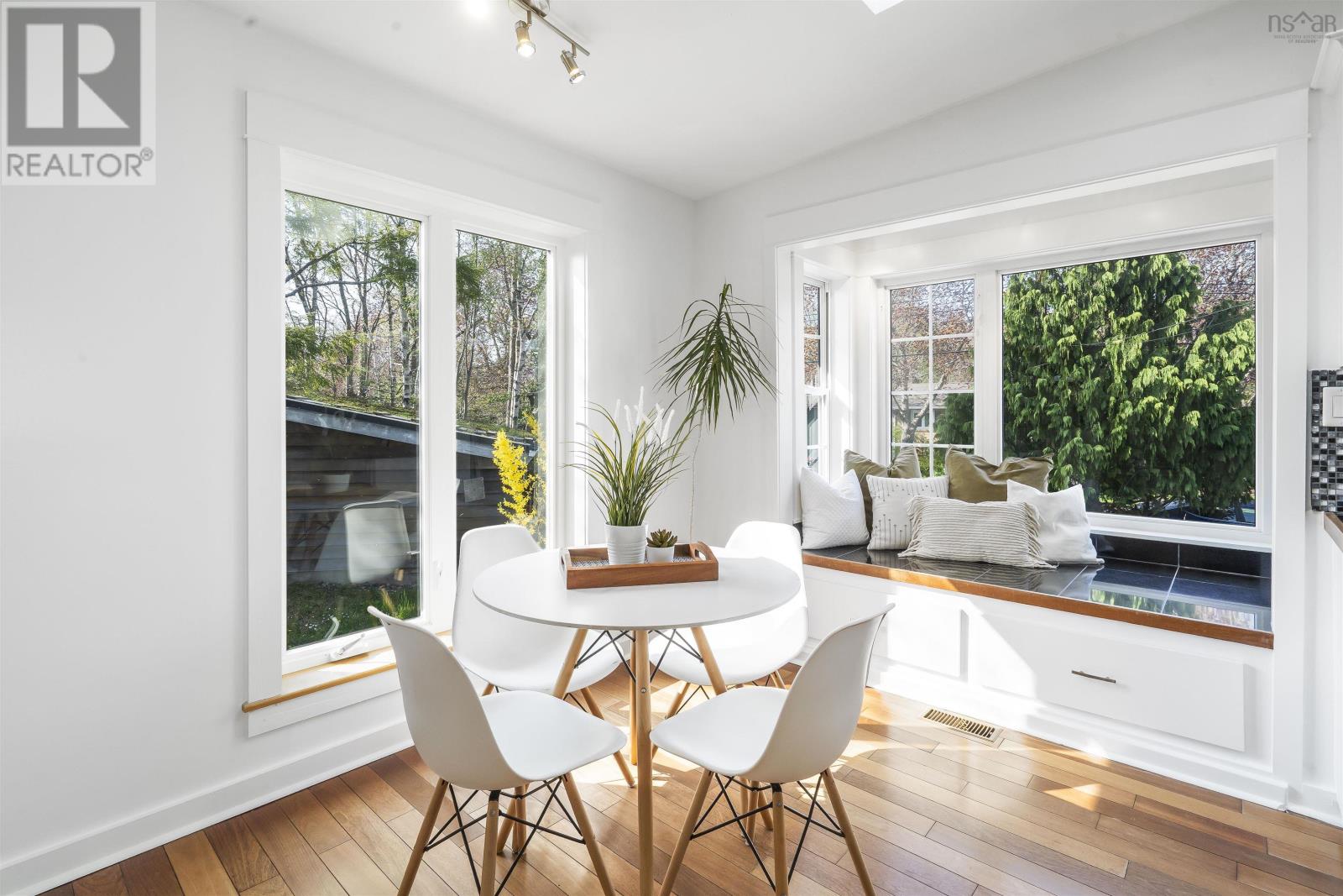 Property 31 of 40 of 24 Birchview Drive