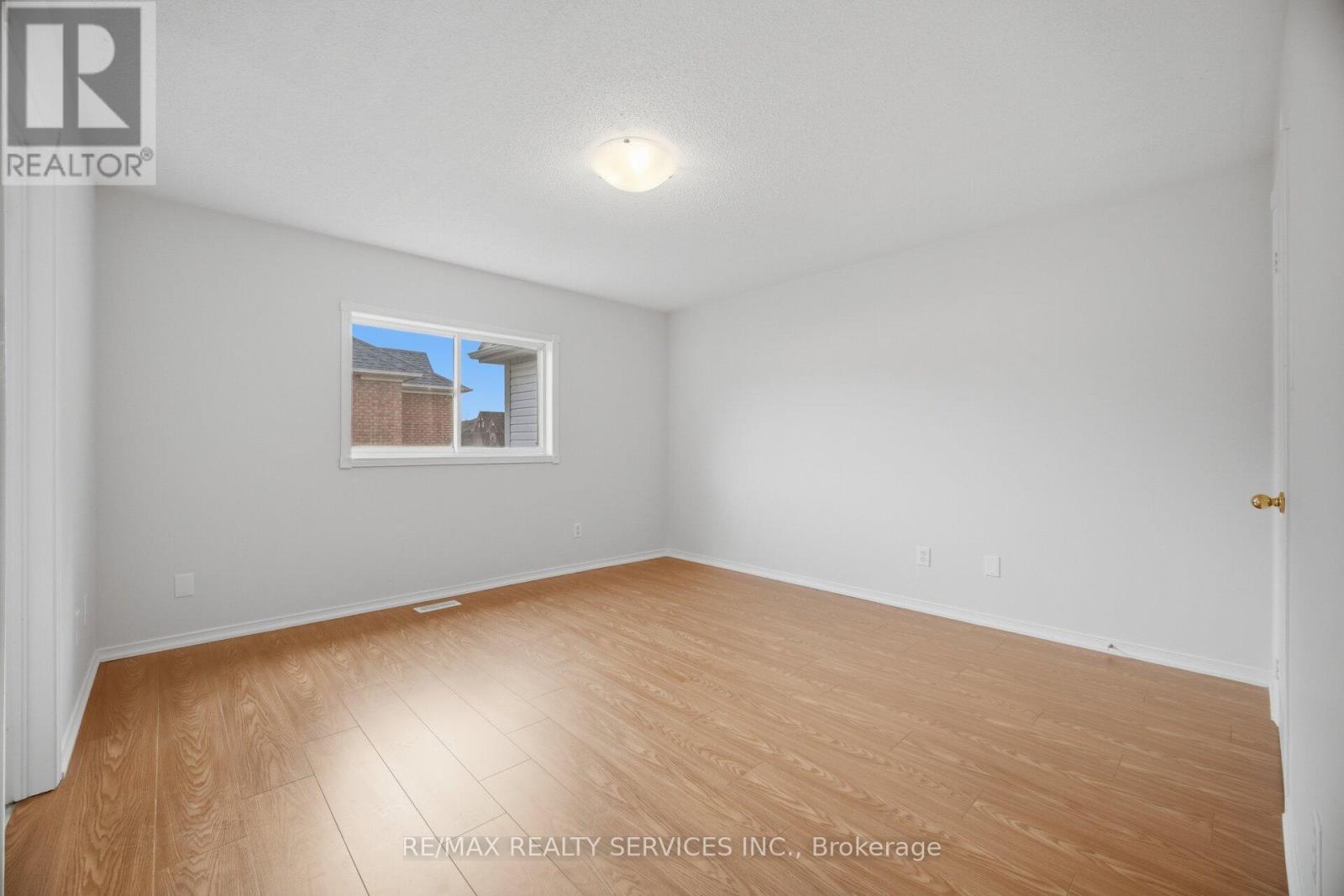 45 MONACO COURT - 18