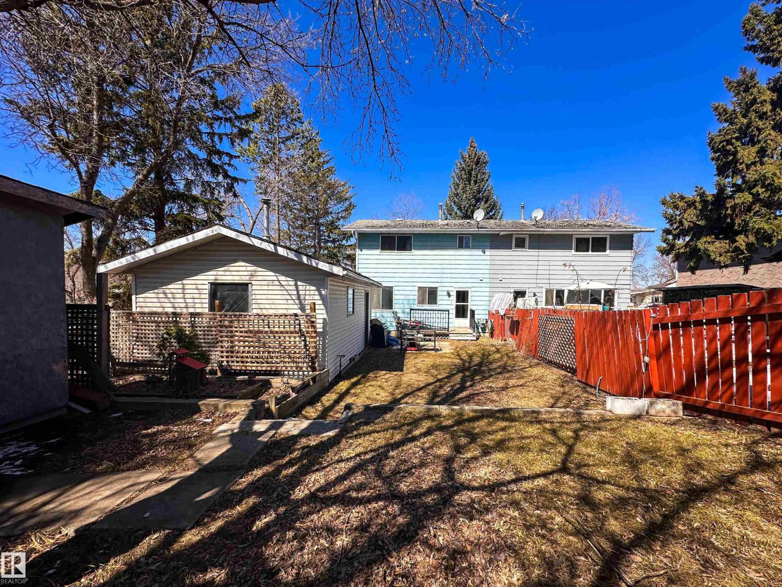 1 FOREST DR - 40