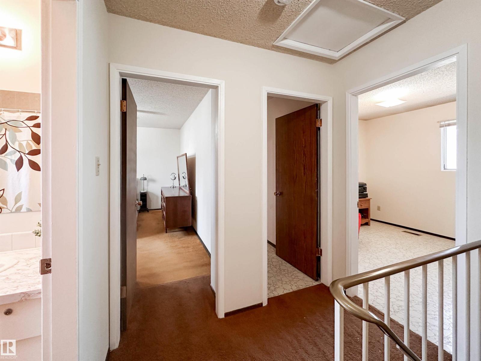 1 FOREST DR - 29