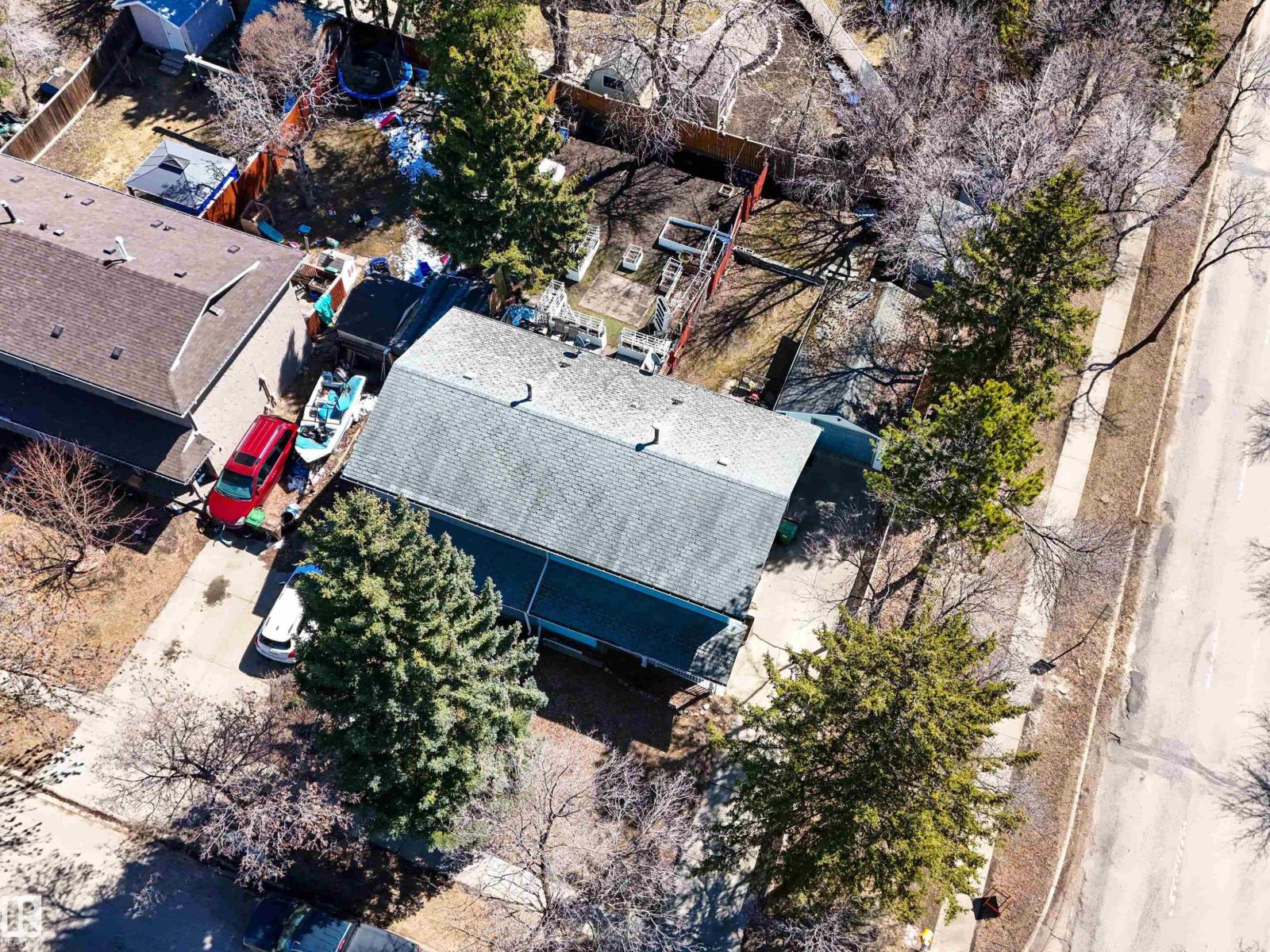 1 FOREST DR - 45