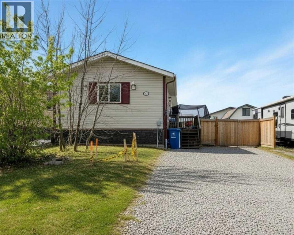 156 McKinlay Crescent - 2