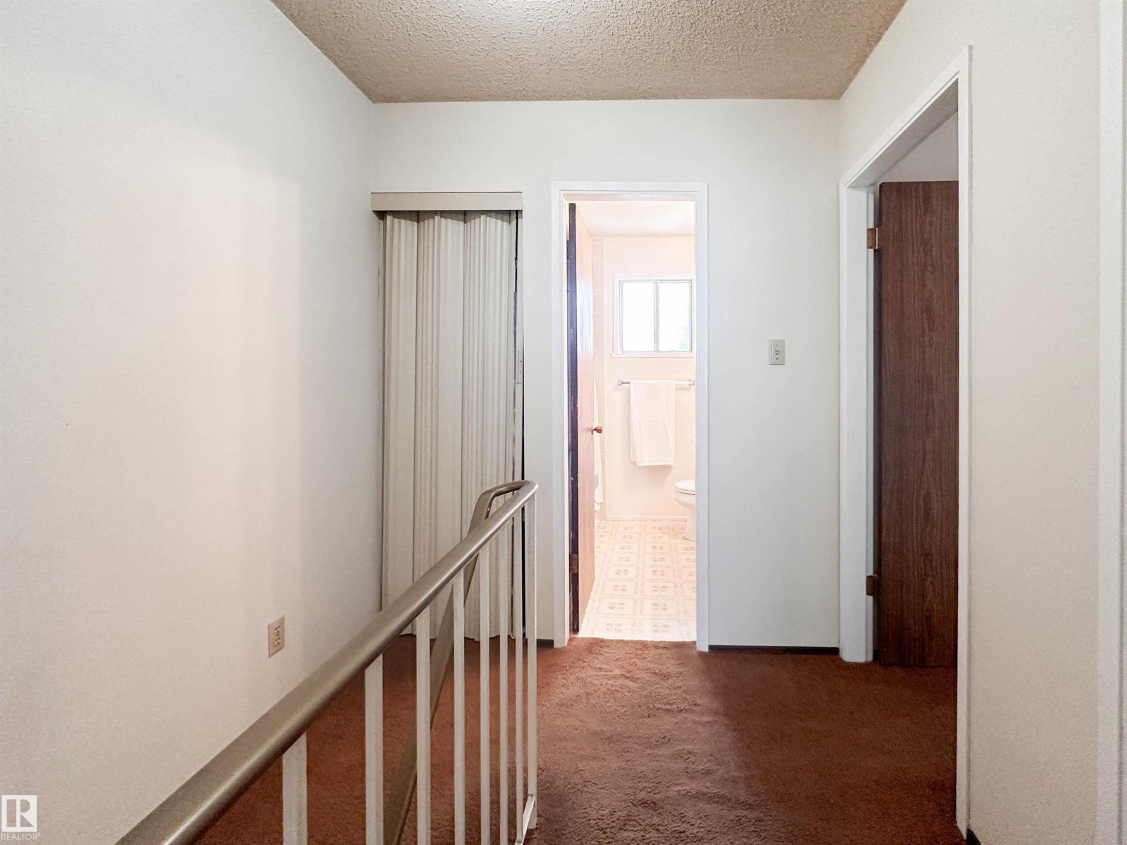 1 FOREST DR - 34