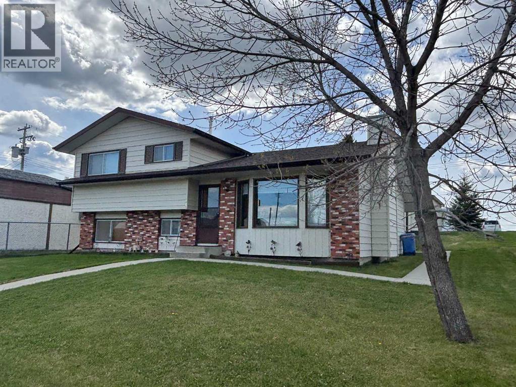5015 50 Avenue - photo 2