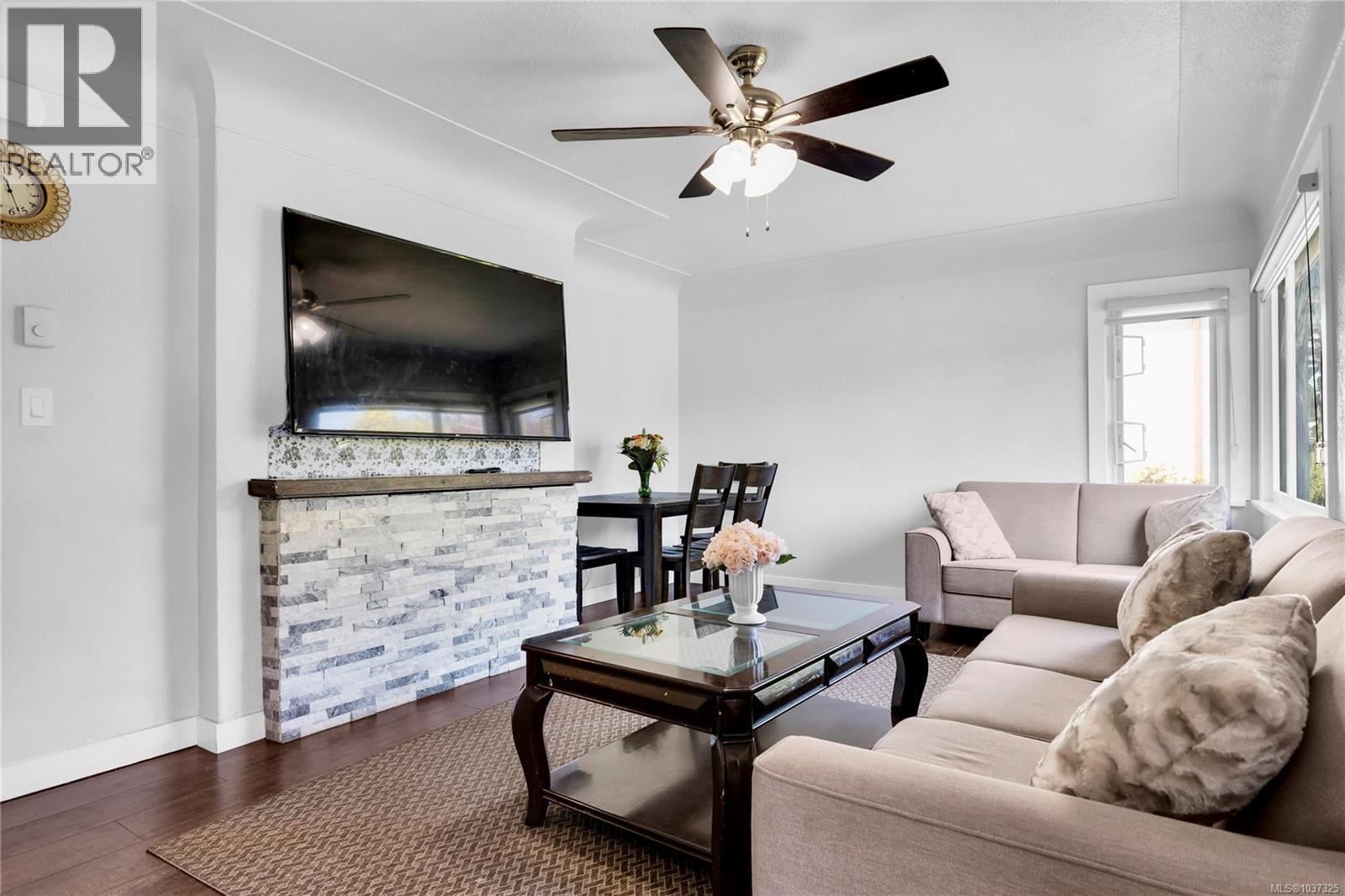 251 Sims Ave - 6