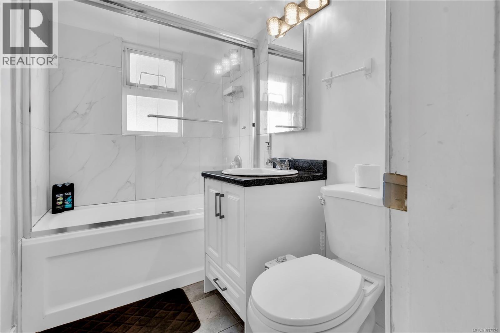 251 Sims Ave - 10