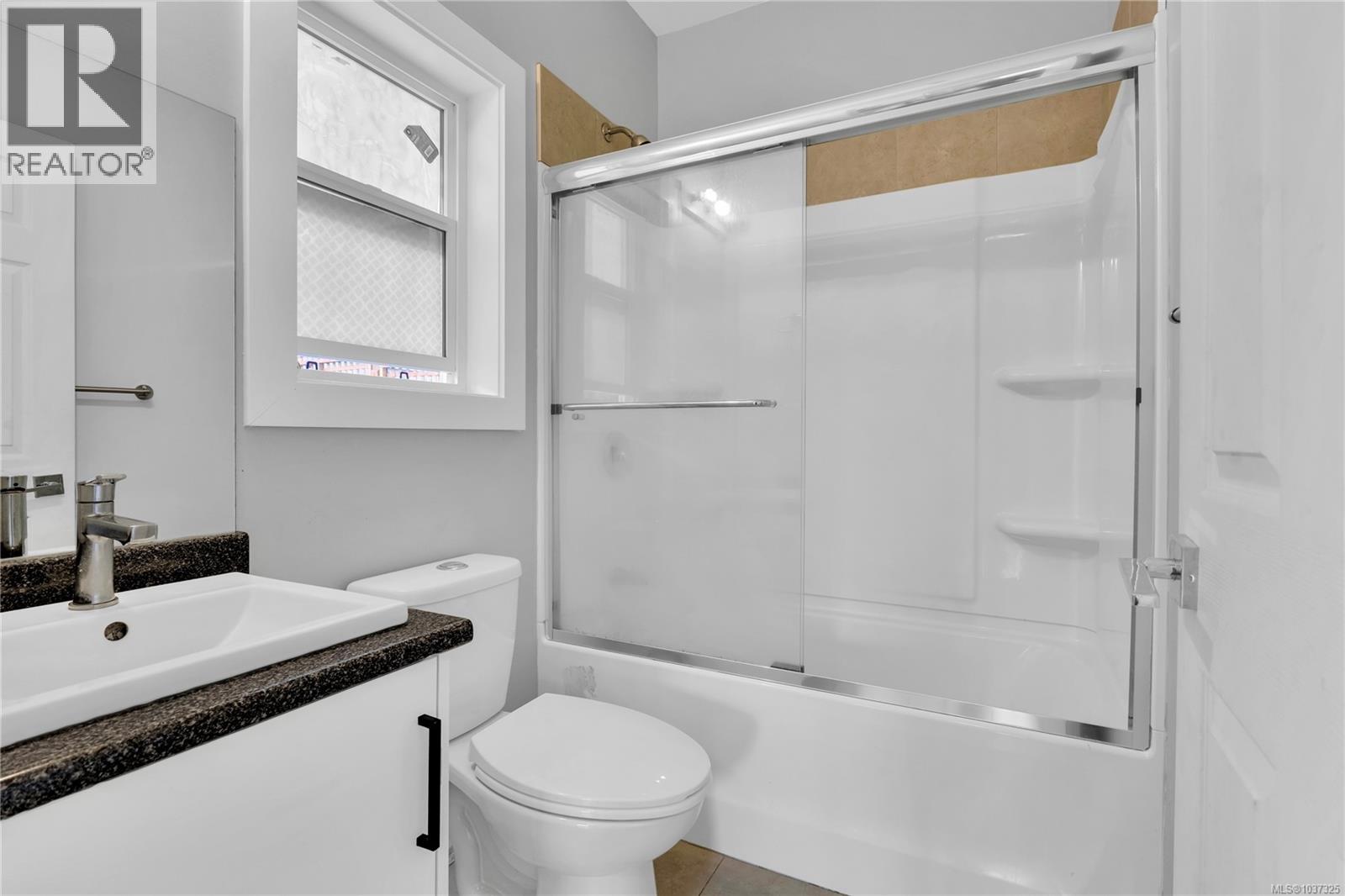 251 Sims Ave - 31
