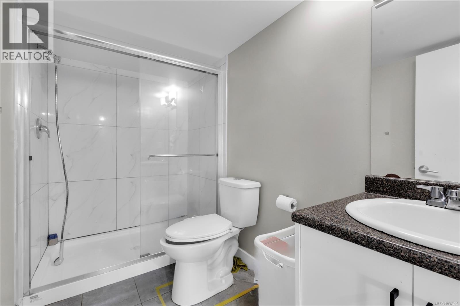 251 Sims Ave - 24