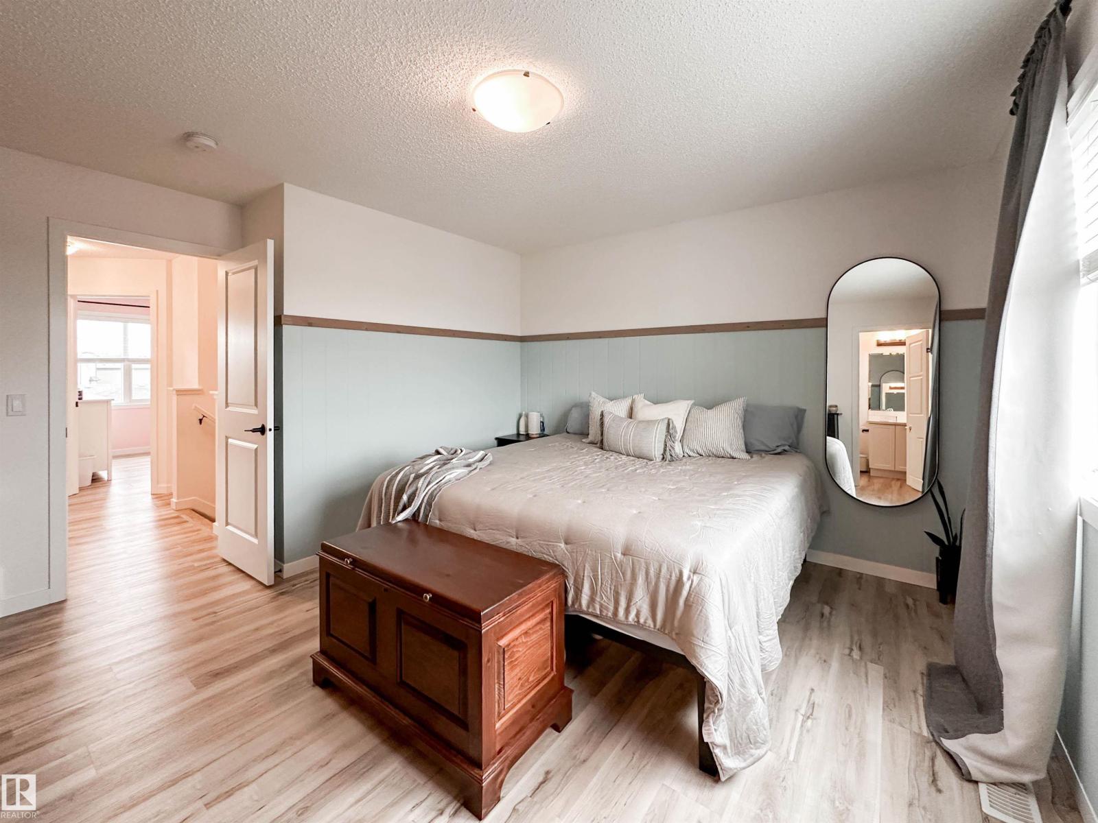 21019 130 AV NW - 32