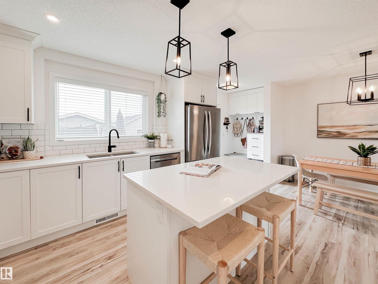 21019 130 AV NW - 19